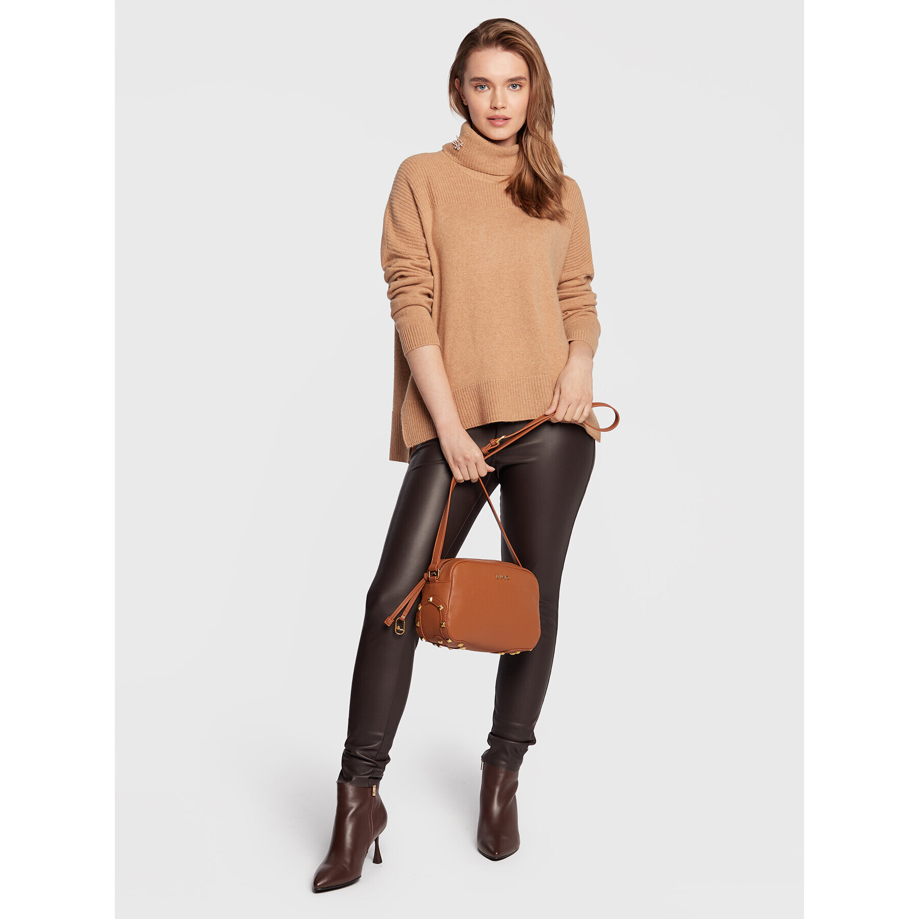 Liu Jo Поло WF2265 MA72L Кафяв Regular Fit - Pepit.bg
