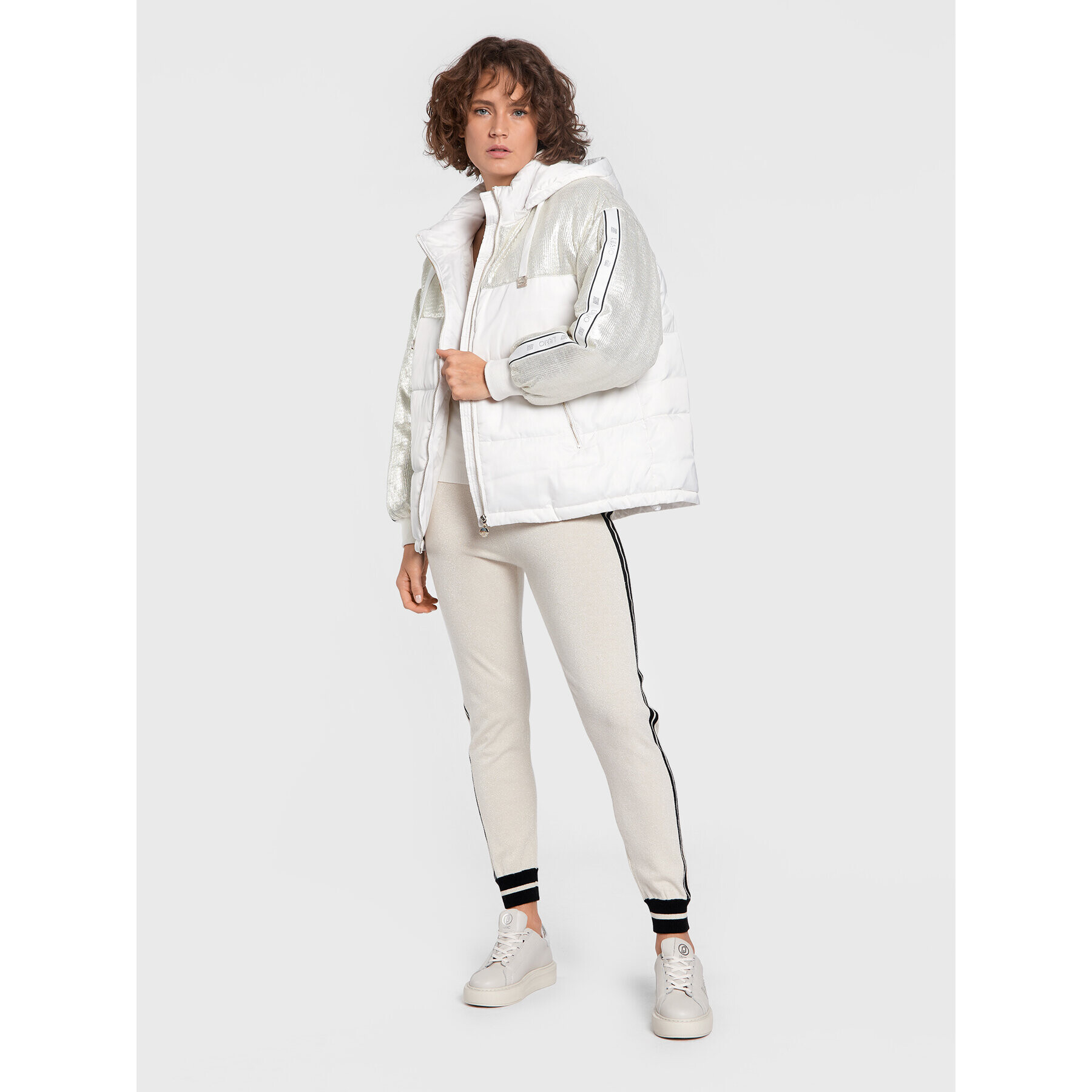 Liu Jo Sport Пухено яке TF2259 T4558 Бял Relaxed Fit - Pepit.bg
