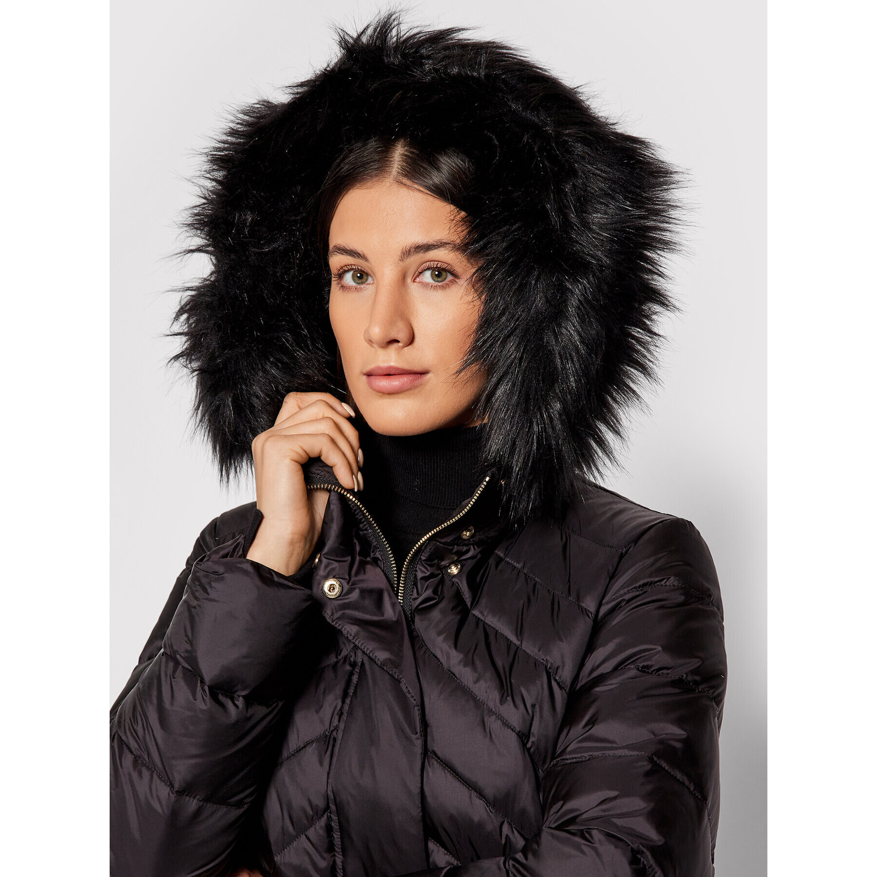 Liu Jo Пухено яке WF1065 T4573 Черен Regular Fit - Pepit.bg