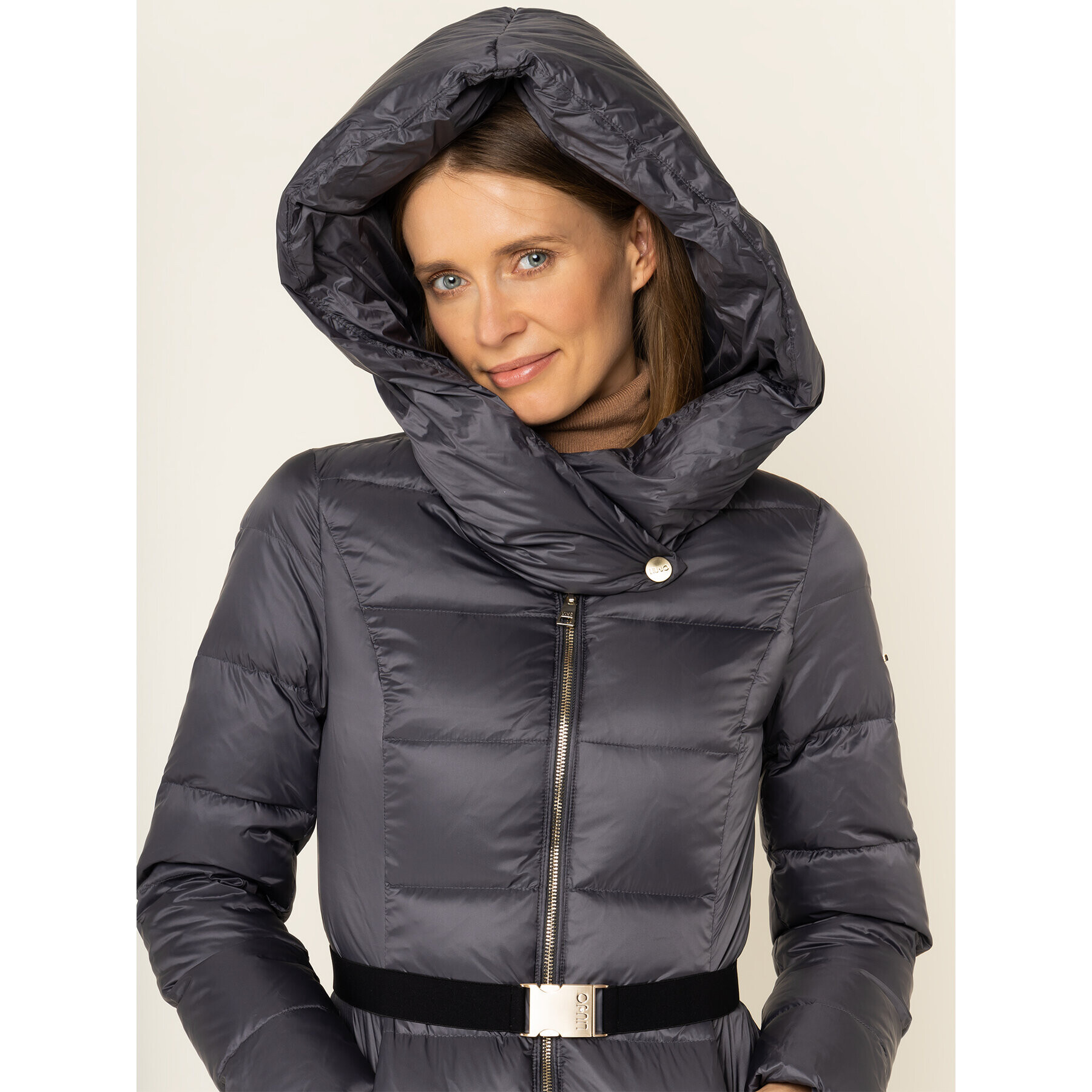 Liu Jo Пухено яке L69003 T5602 Сив Regular Fit - Pepit.bg