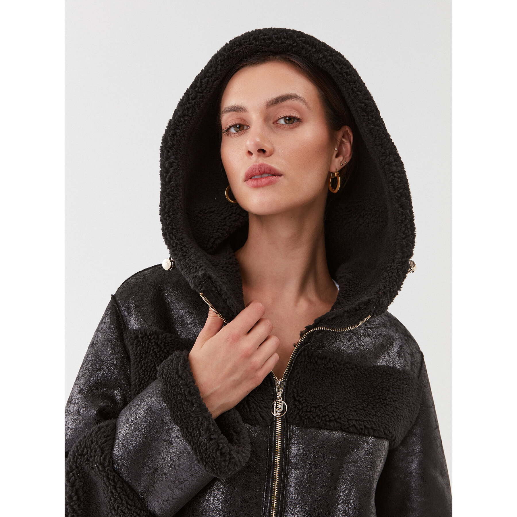 Liu Jo Sport Кожух TF3020 E0847 Черен Regular Fit - Pepit.bg