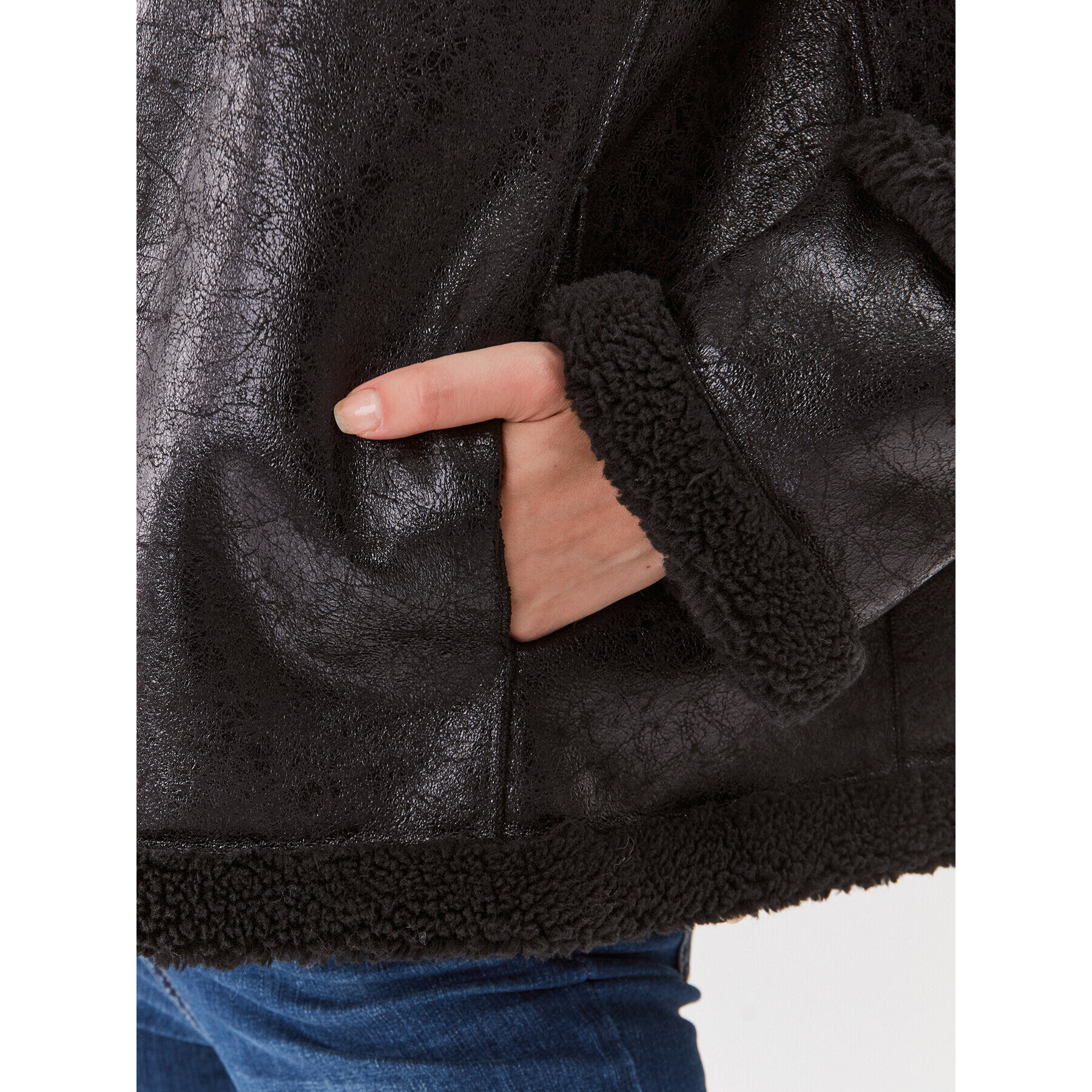 Liu Jo Sport Кожух TF3020 E0847 Черен Regular Fit - Pepit.bg