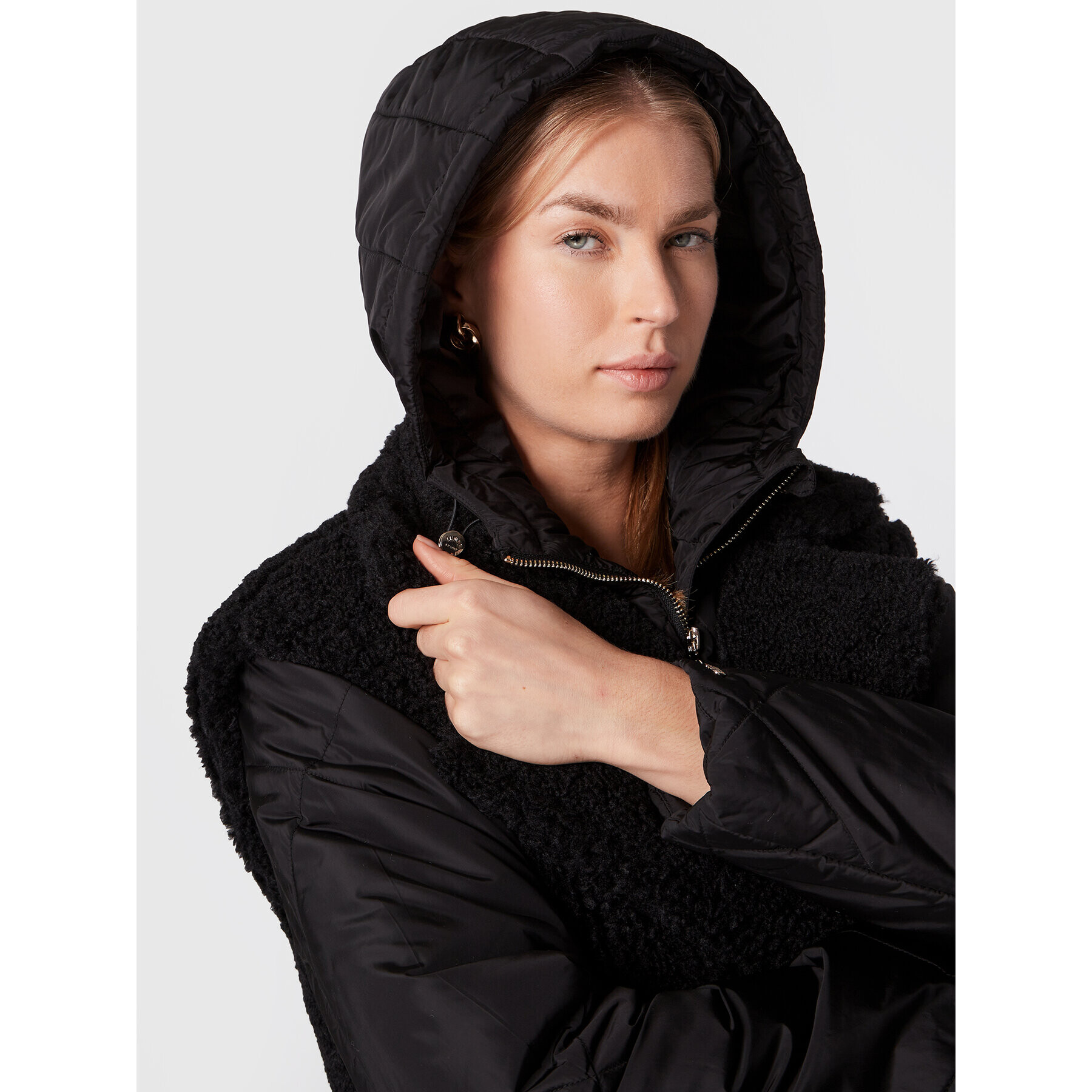 Liu Jo Sport Пухено яке TF2193 E0789 Черен Regular Fit - Pepit.bg