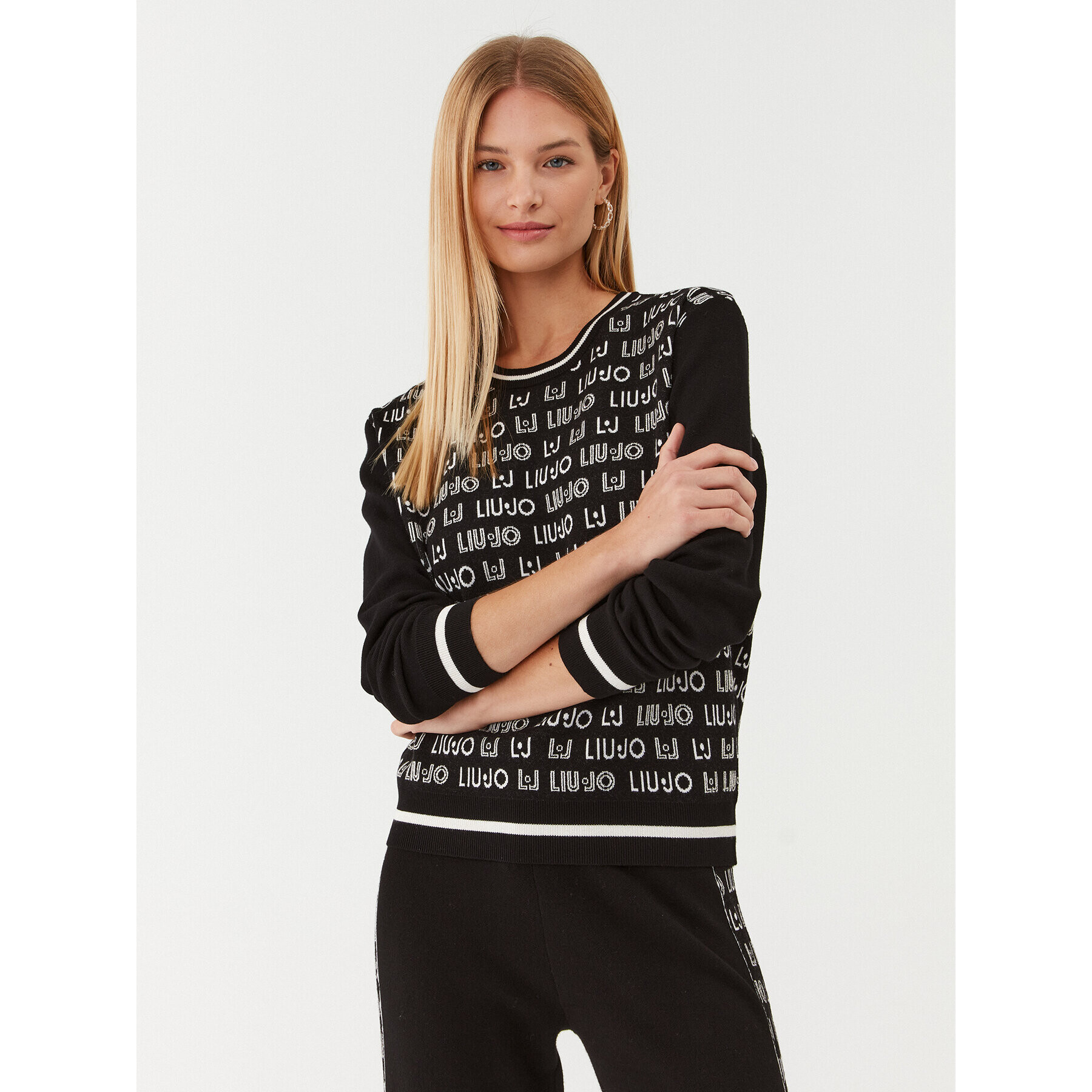 Liu Jo Sport Пуловер TF3210 MA63L Черен Regular Fit - Pepit.bg