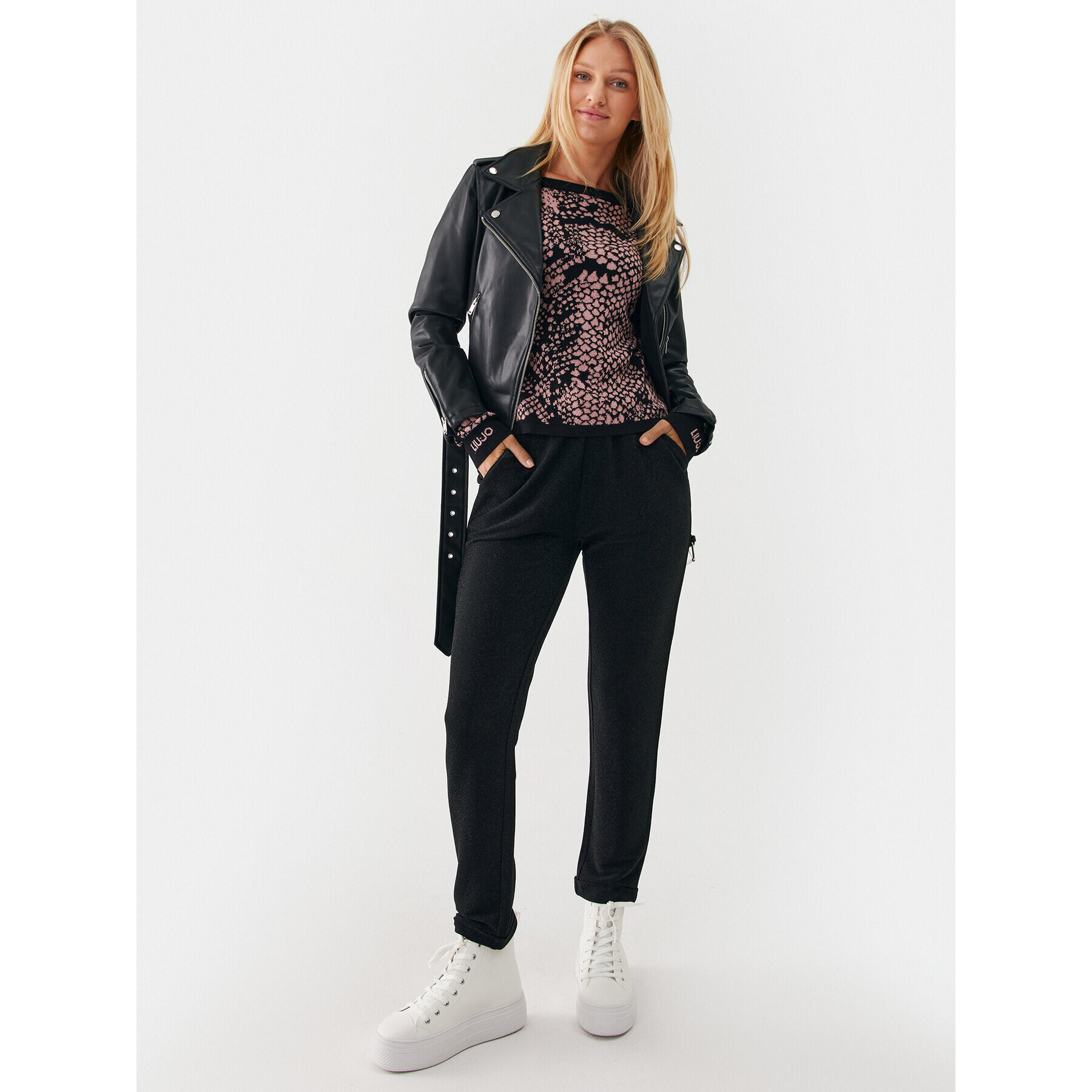 Liu Jo Sport Текстилни панталони TF3077 J4537 Черен Relaxed Fit - Pepit.bg