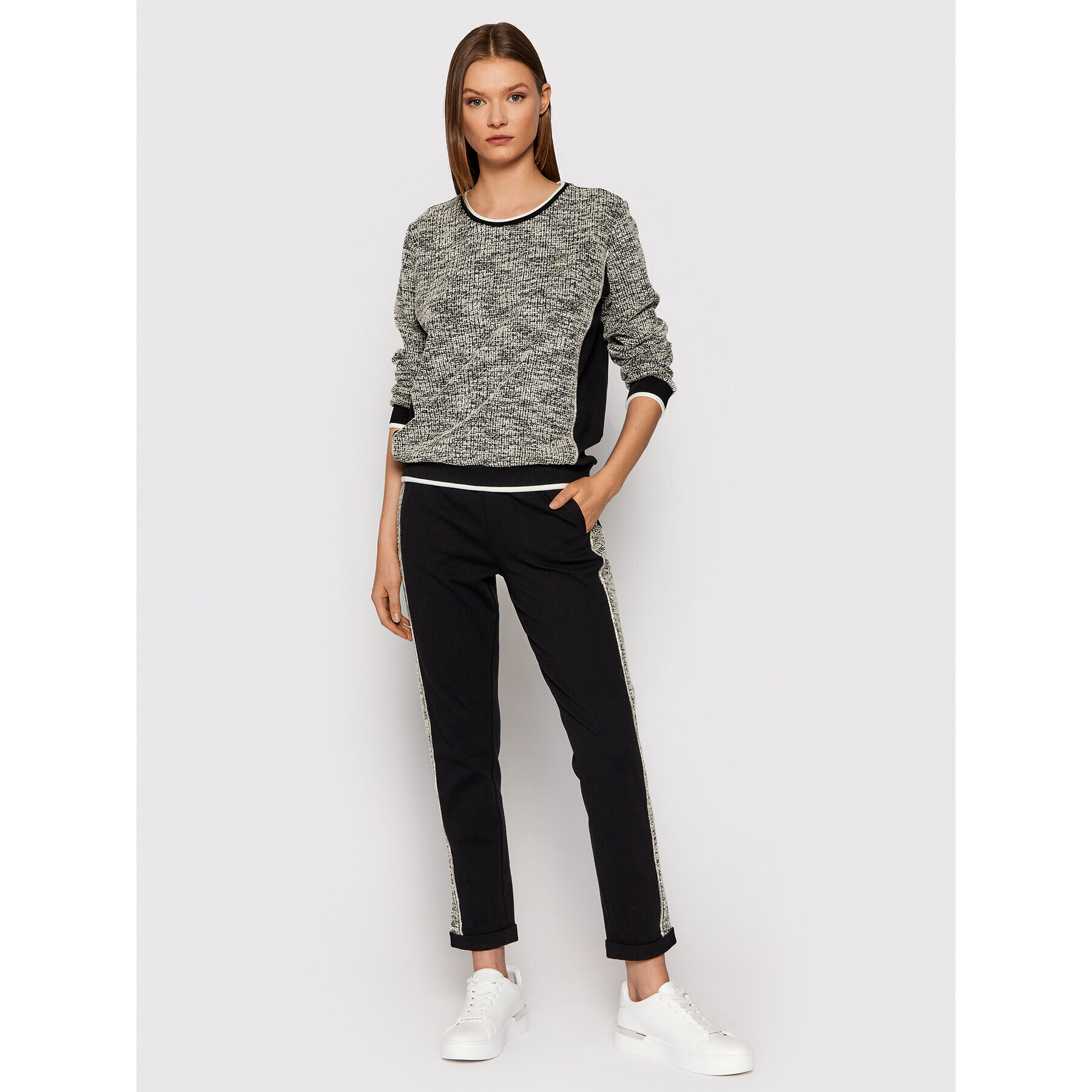 Liu Jo Sport Суитшърт TF1099 J6144 Черен Relaxed Fit - Pepit.bg