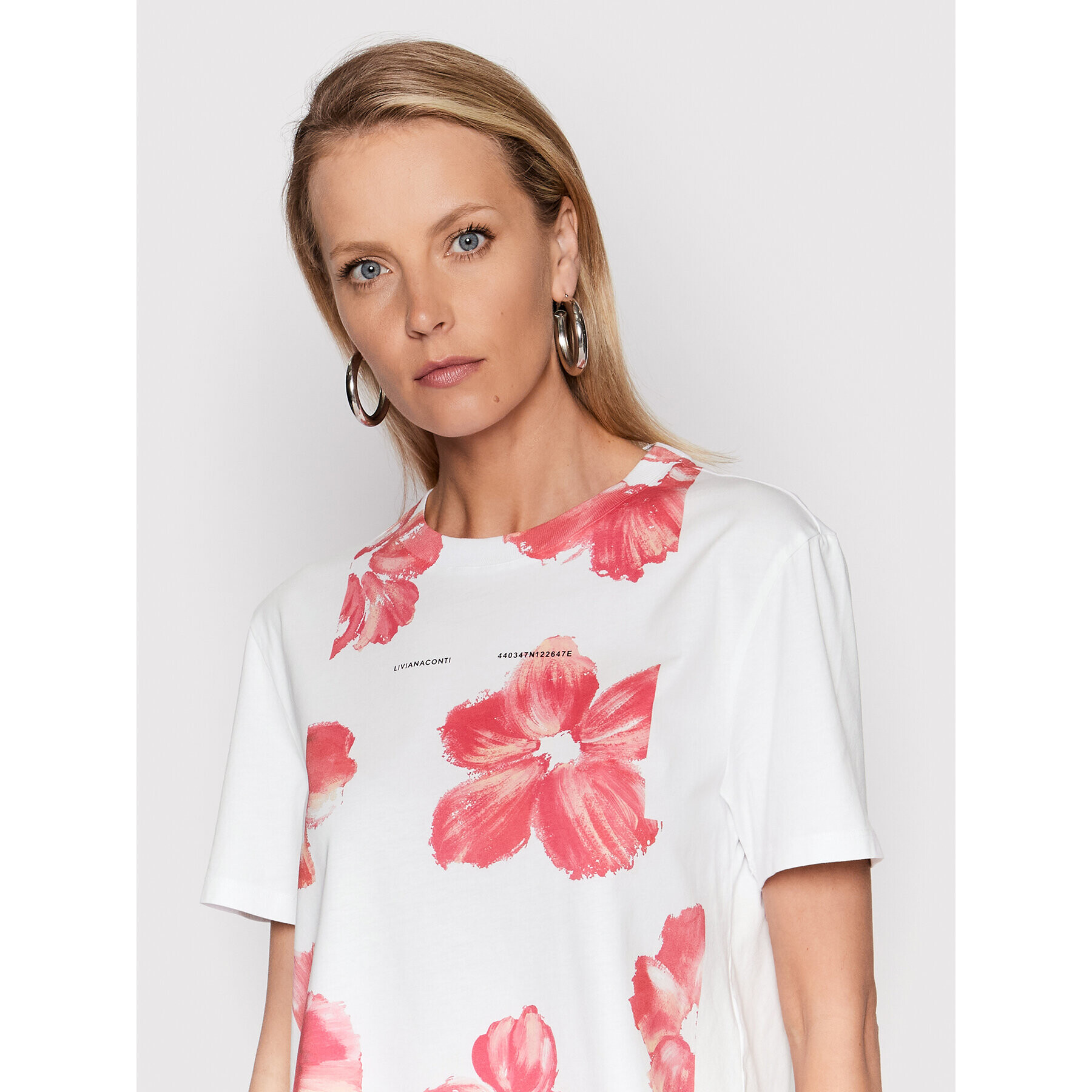 Liviana Conti Тишърт L2SW49 Бял Relaxed Fit - Pepit.bg