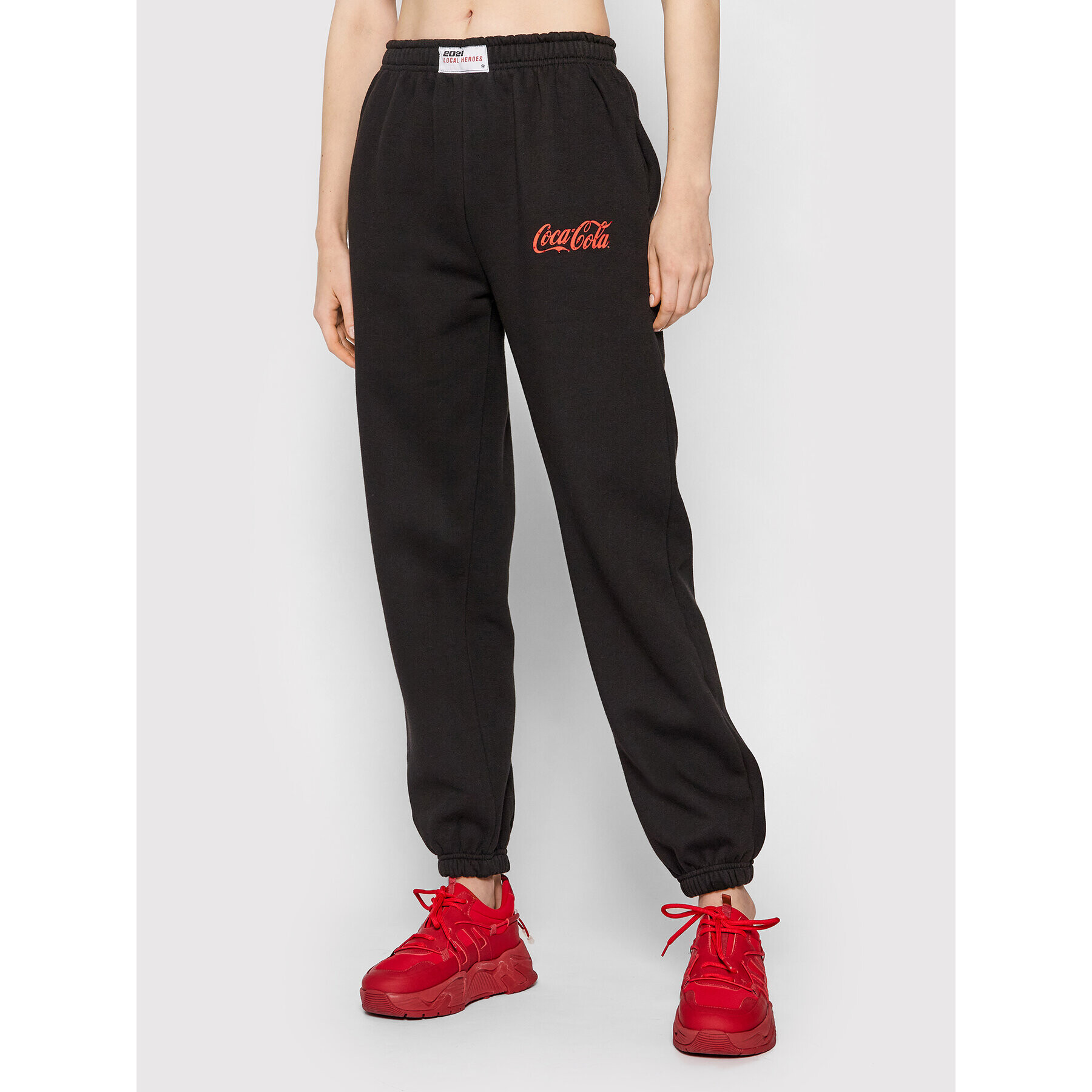 Local Heroes Долнище анцуг COCA-COLA Rhinestones LHCCP001 Черен Oversize - Pepit.bg