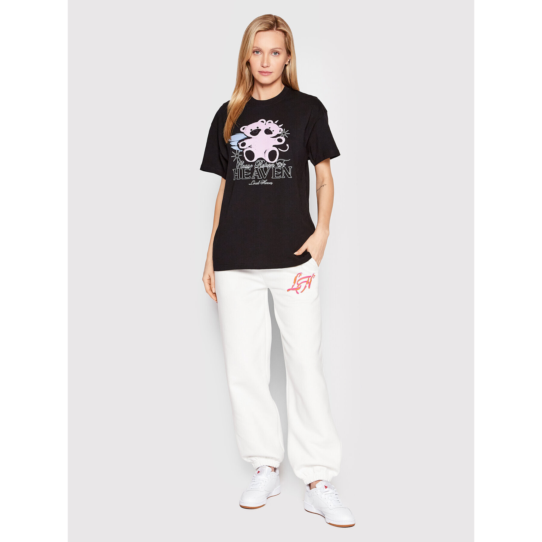 Local Heroes Долнище анцуг Graffiti SS22P0007 Бял Relaxed Fit - Pepit.bg