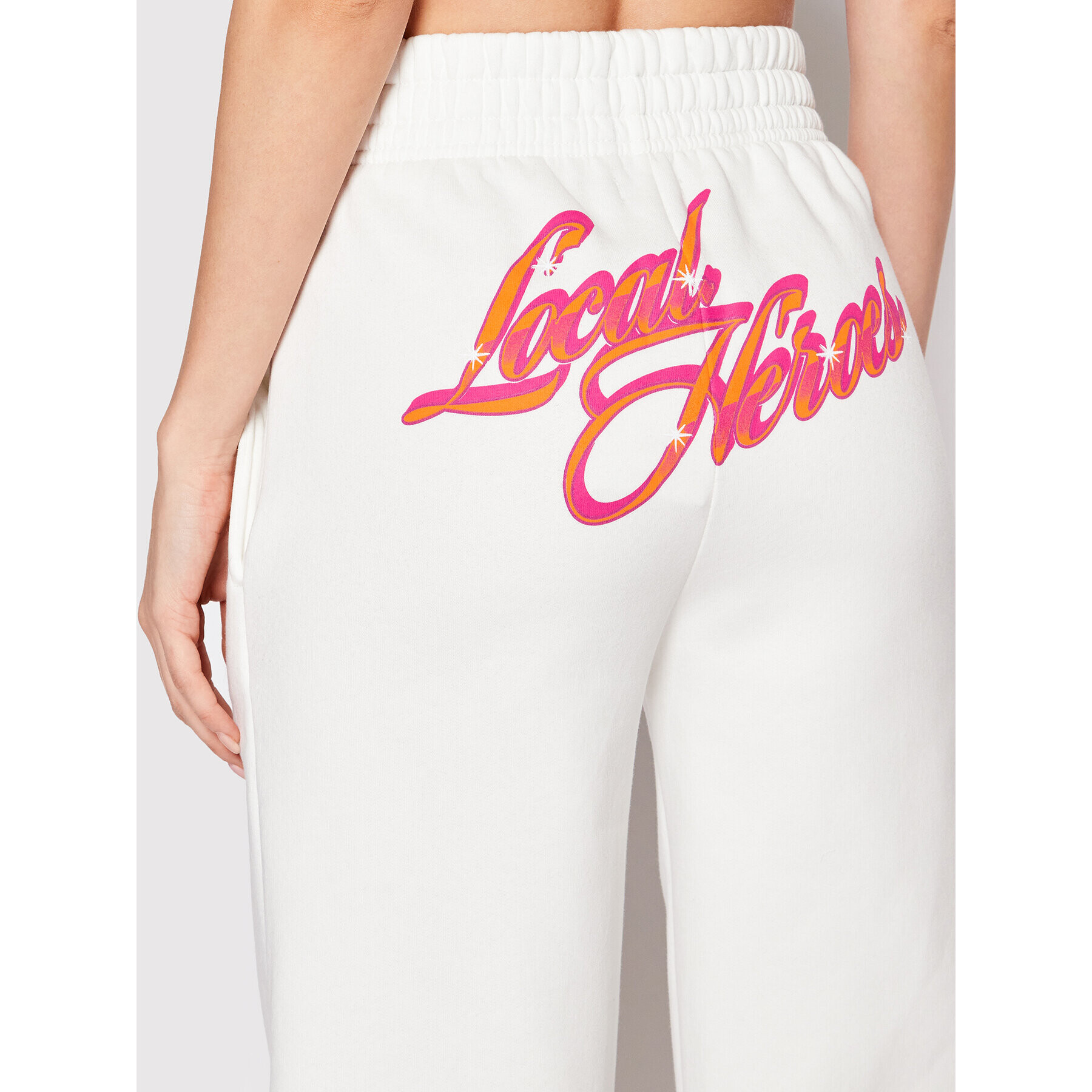 Local Heroes Долнище анцуг Graffiti SS22P0007 Бял Relaxed Fit - Pepit.bg