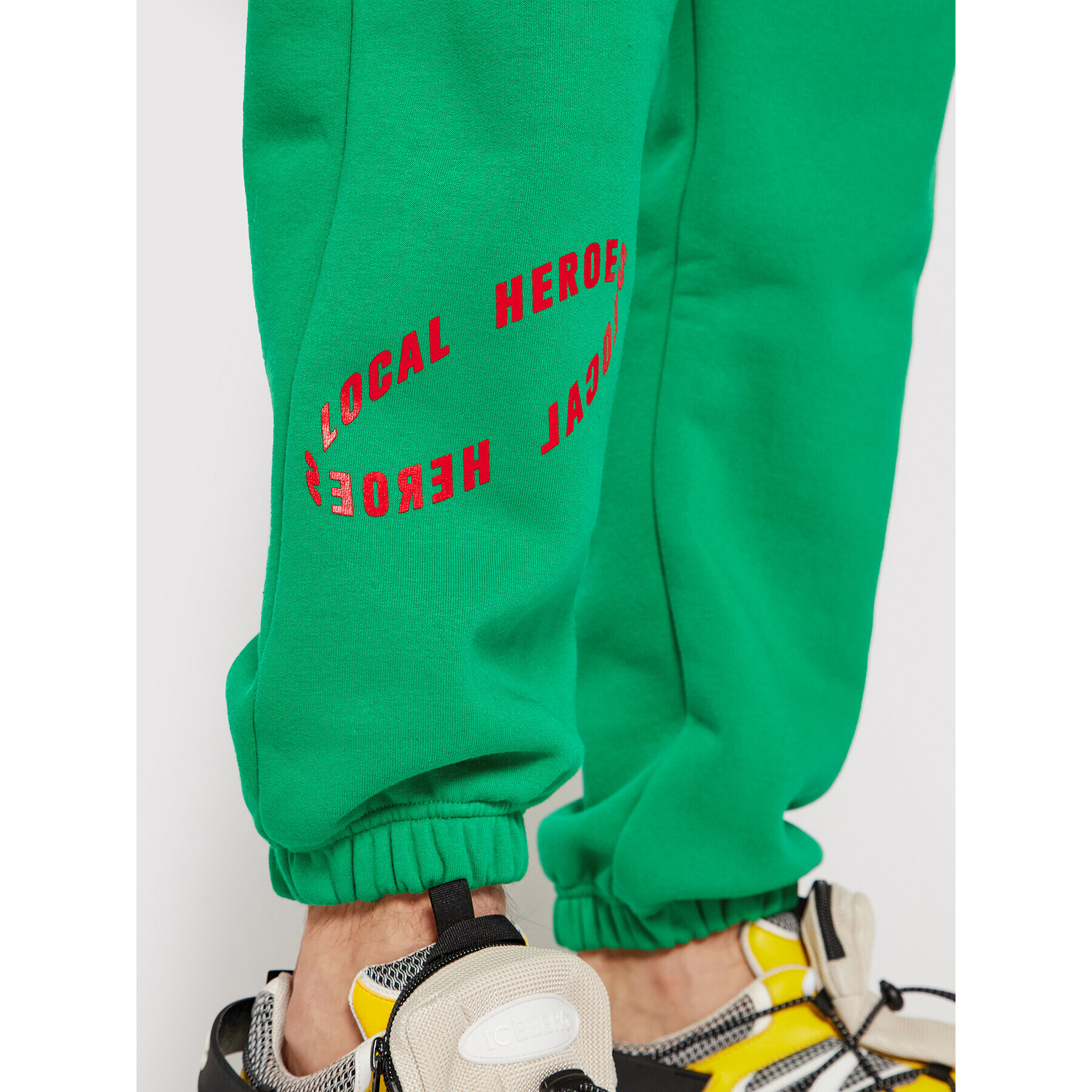 Local Heroes Долнище анцуг Serotonin Machine AW21P0069 Зелен Regular Fit - Pepit.bg