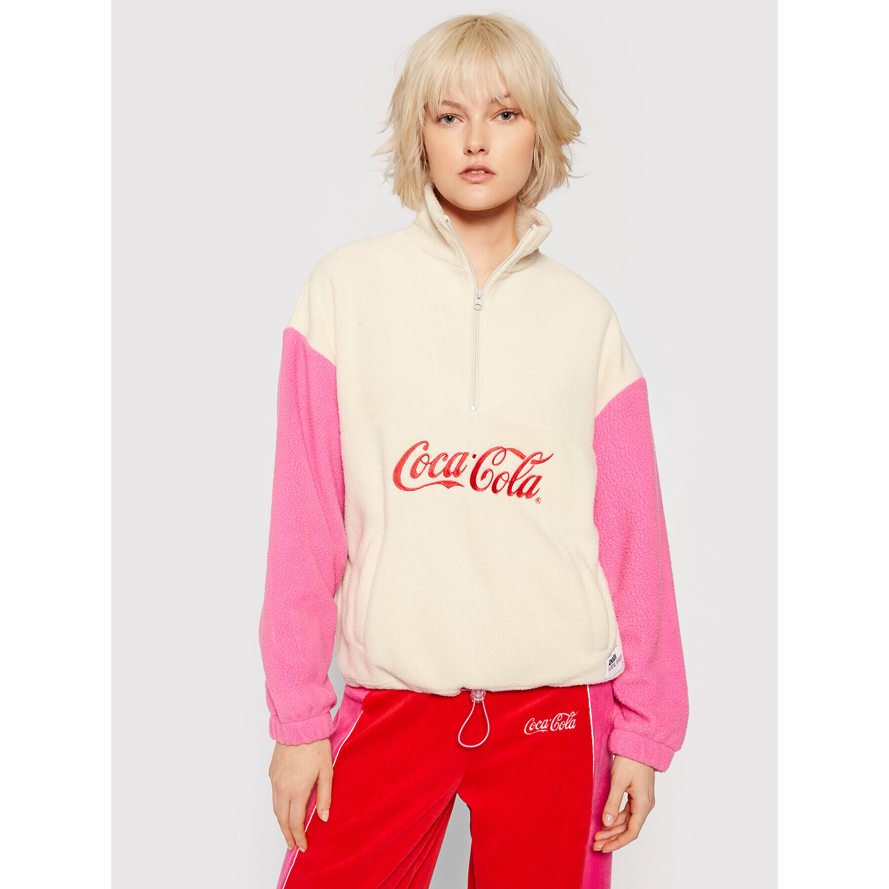Local Heroes Суитшърт COCA-COLA LHCCS001 Бежов Oversize - Pepit.bg
