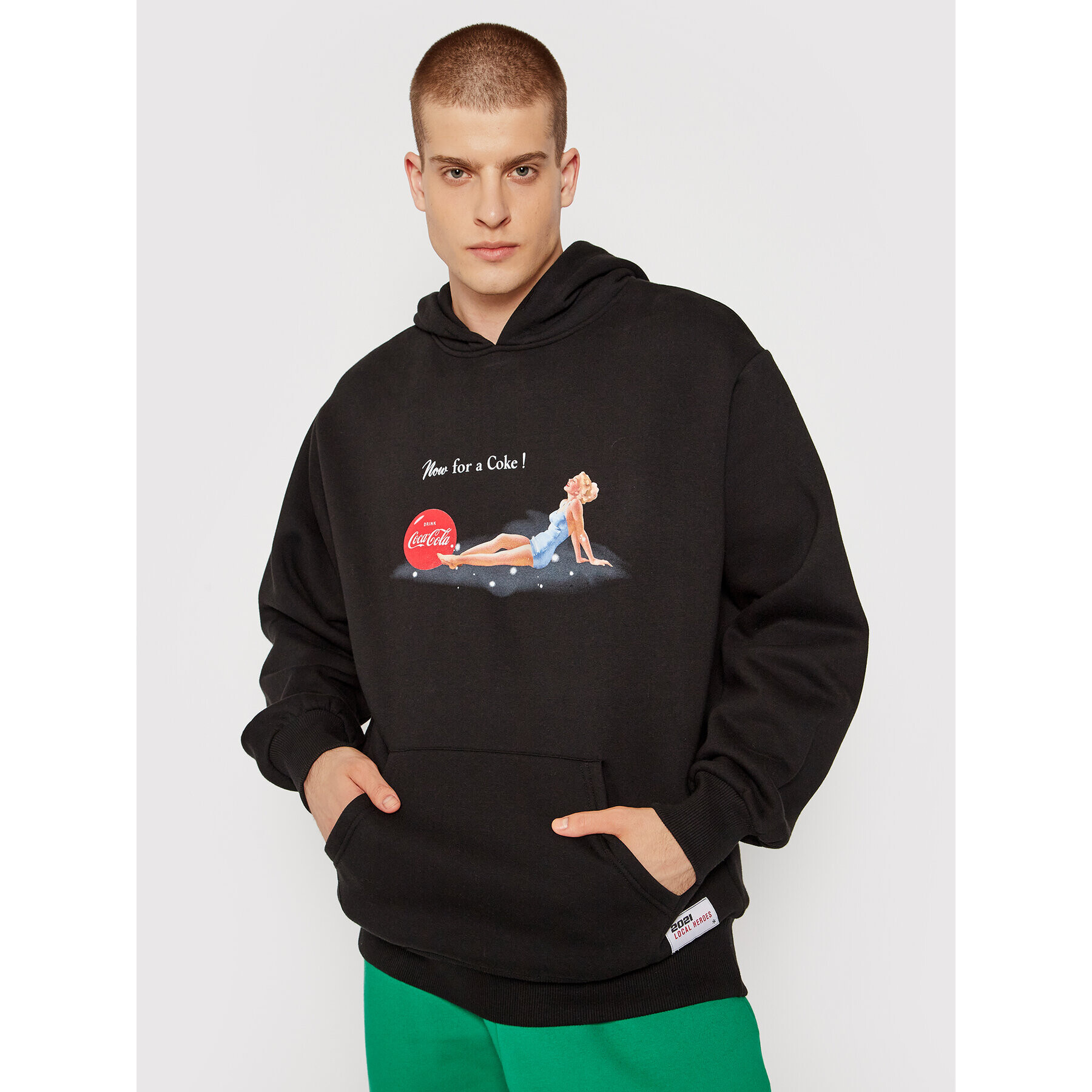 Local Heroes Суитшърт COCA-COLA Now LHCCS017 Черен Oversize - Pepit.bg