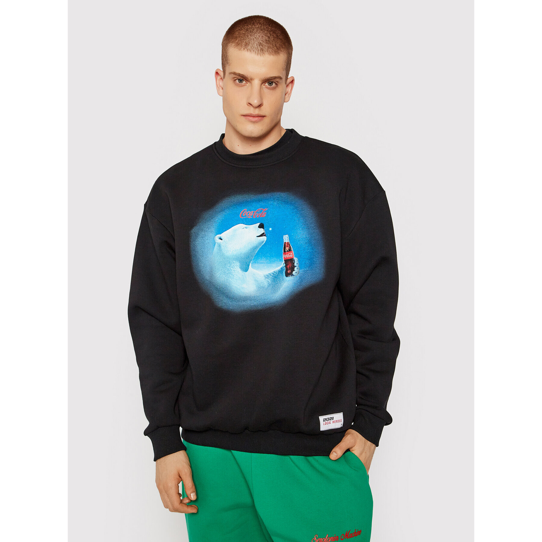 Local Heroes Суитшърт COCA-COLA Polar Bear LHCCS016 Черен Oversize - Pepit.bg