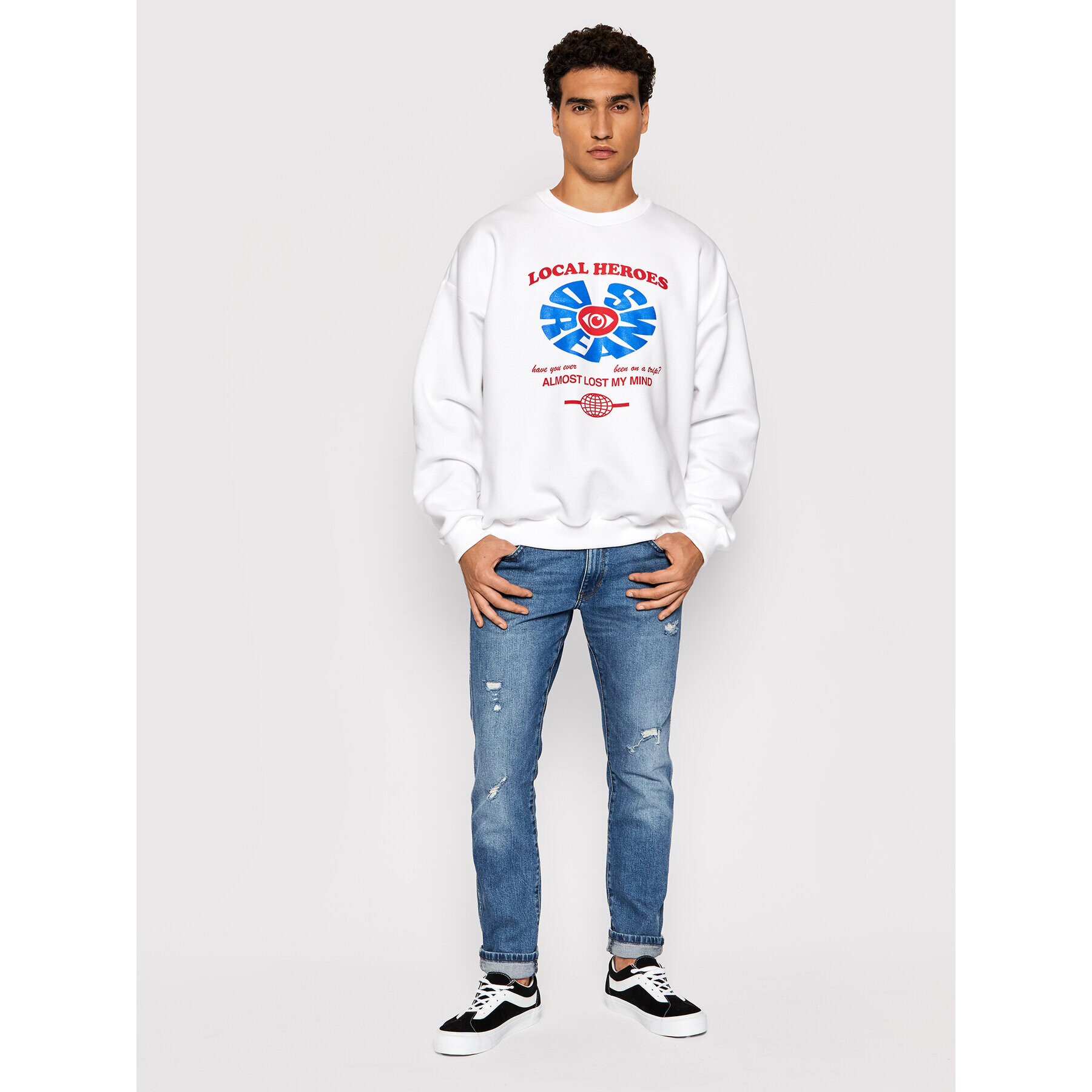 Local Heroes Суитшърт Lost My Mind AW21S0105 Бял Regular Fit - Pepit.bg