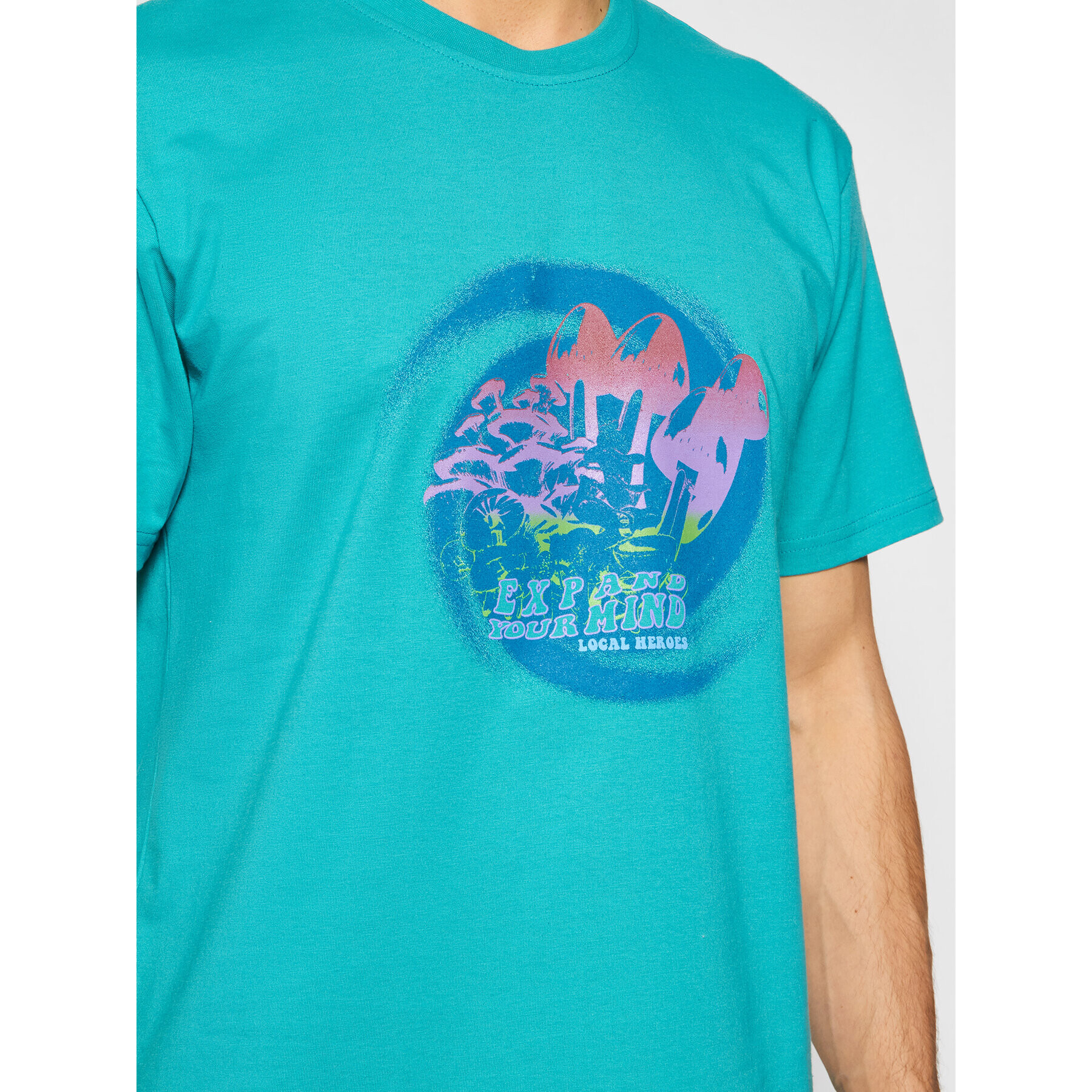 Local Heroes Тишърт Expand Your Mind SS21T0073 Зелен Regular Fit - Pepit.bg