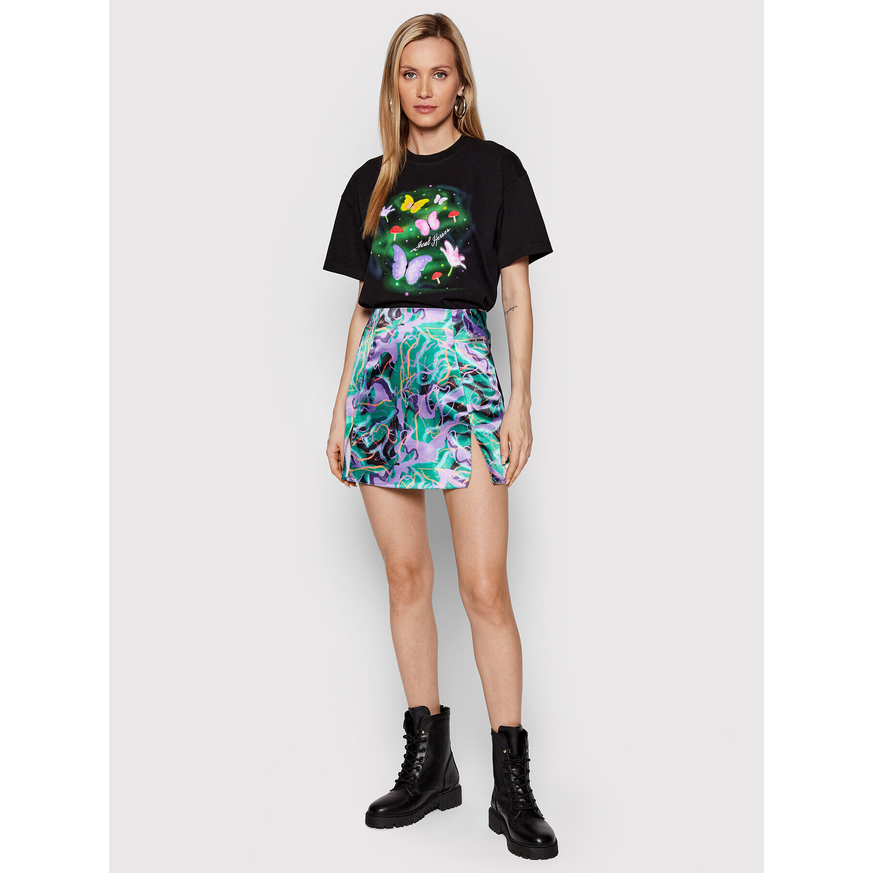 Local Heroes Тишърт Fairy SS22T0001 Черен Oversize - Pepit.bg