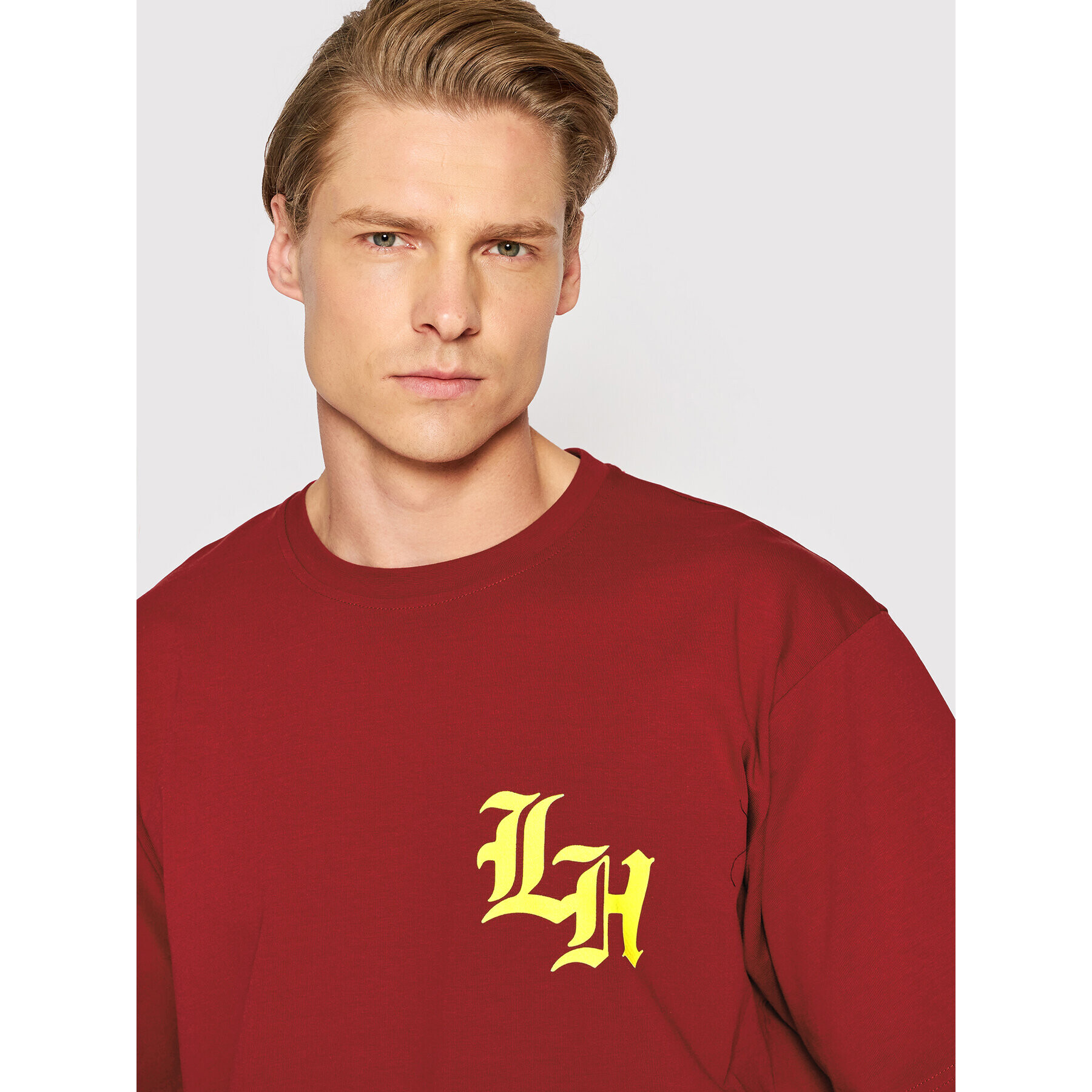 Local Heroes Тишърт Supreme SS22T0053 Червен Oversize - Pepit.bg
