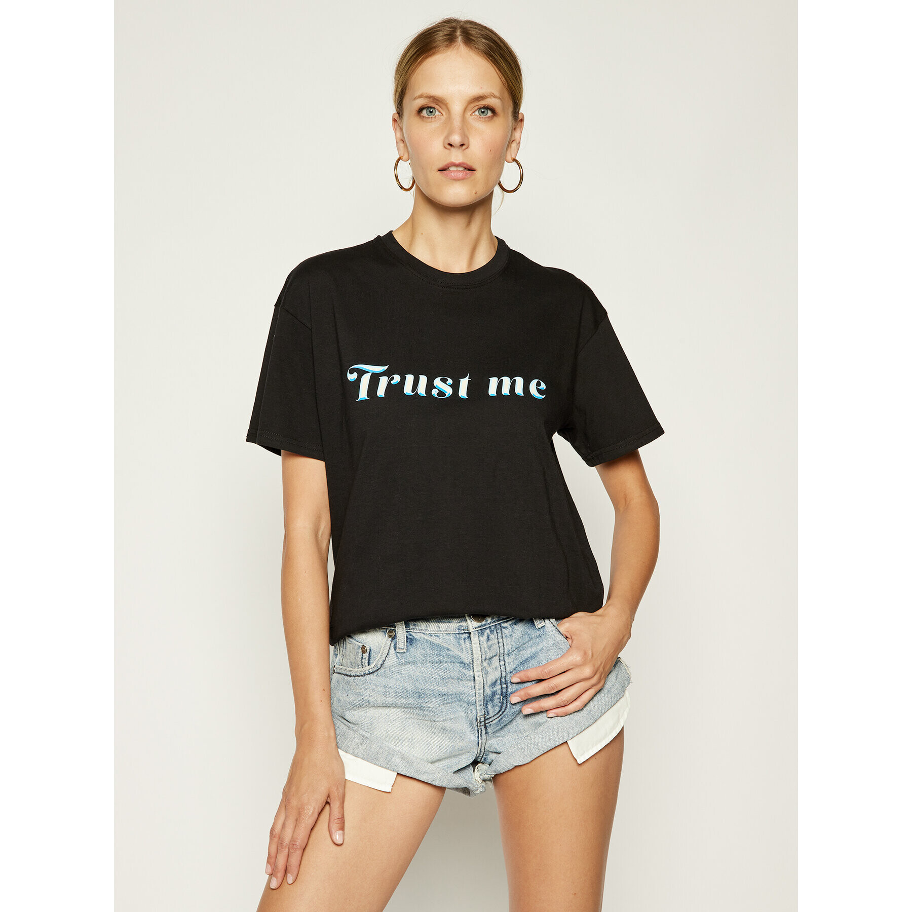 Local Heroes Тишърт Unisex Trust Me AW2021T0014 Черен Regular Fit - Pepit.bg