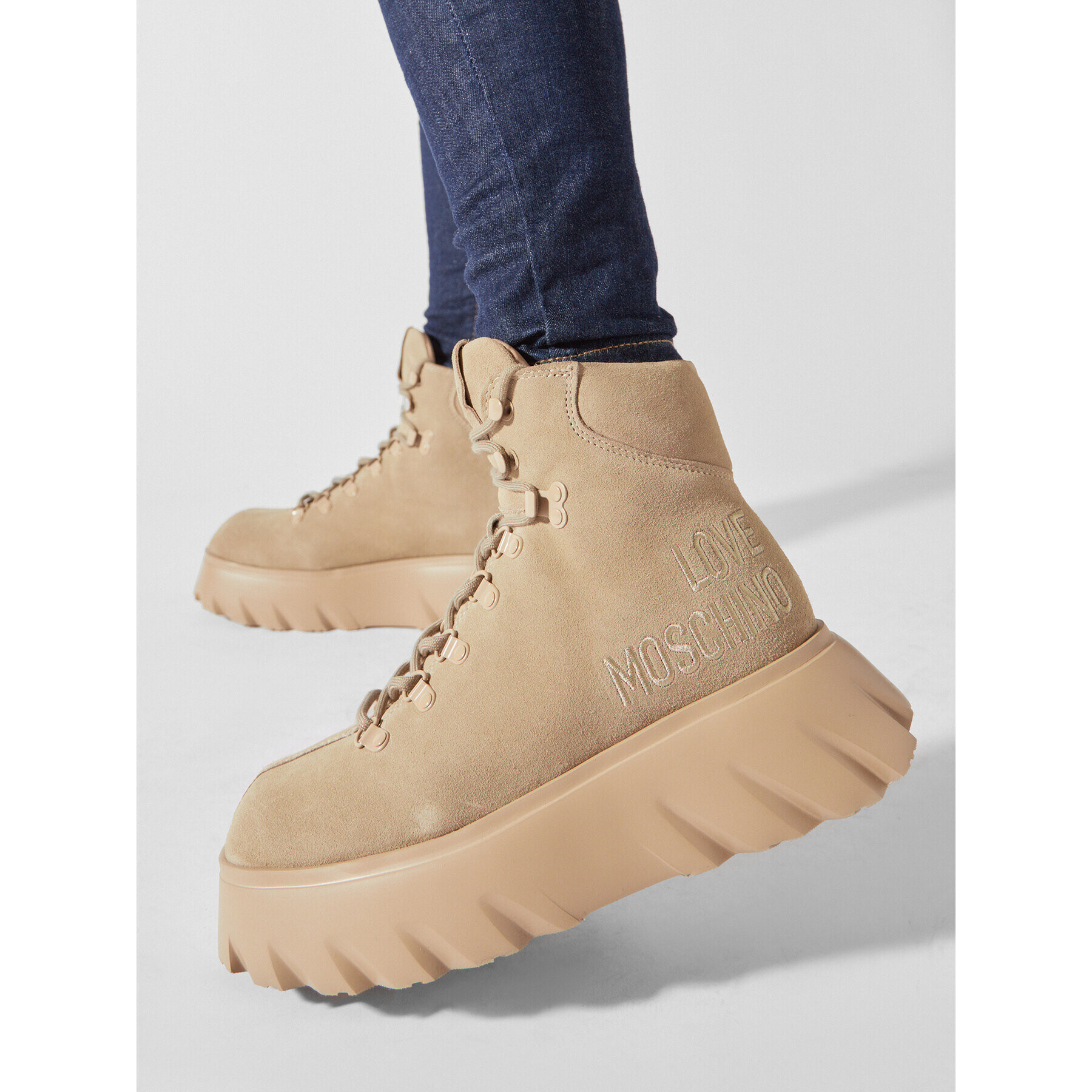 LOVE MOSCHINO Боти JA21116G0HIGL105 Бежов - Pepit.bg