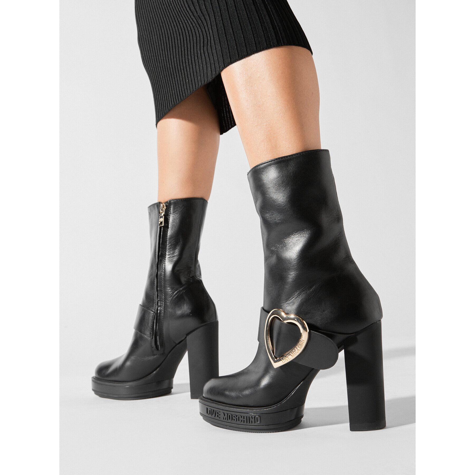 LOVE MOSCHINO Боти JA2118AG0HIA0000 Черен - Pepit.bg