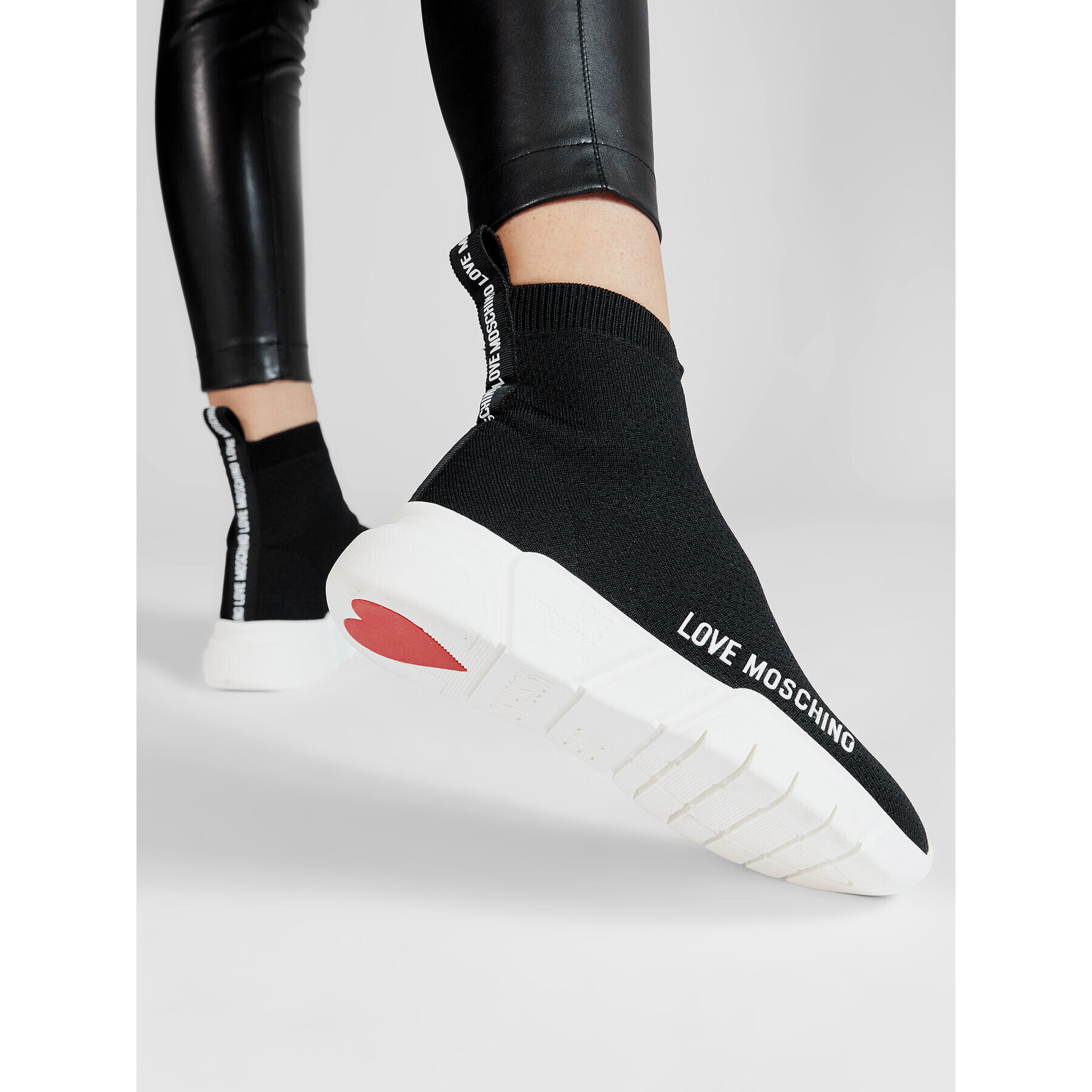 LOVE MOSCHINO Сникърси JA15343G1EIZ4000 Черен - Pepit.bg