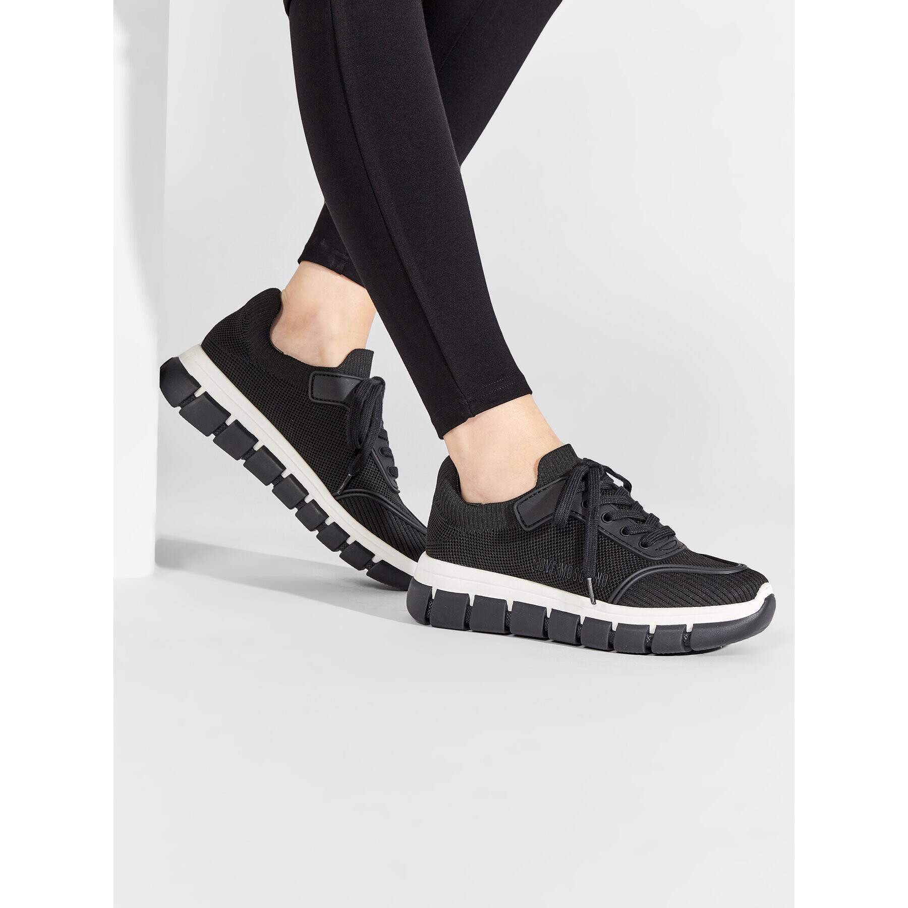 LOVE MOSCHINO Сникърси JA15515G0EIZK00A Черен - Pepit.bg
