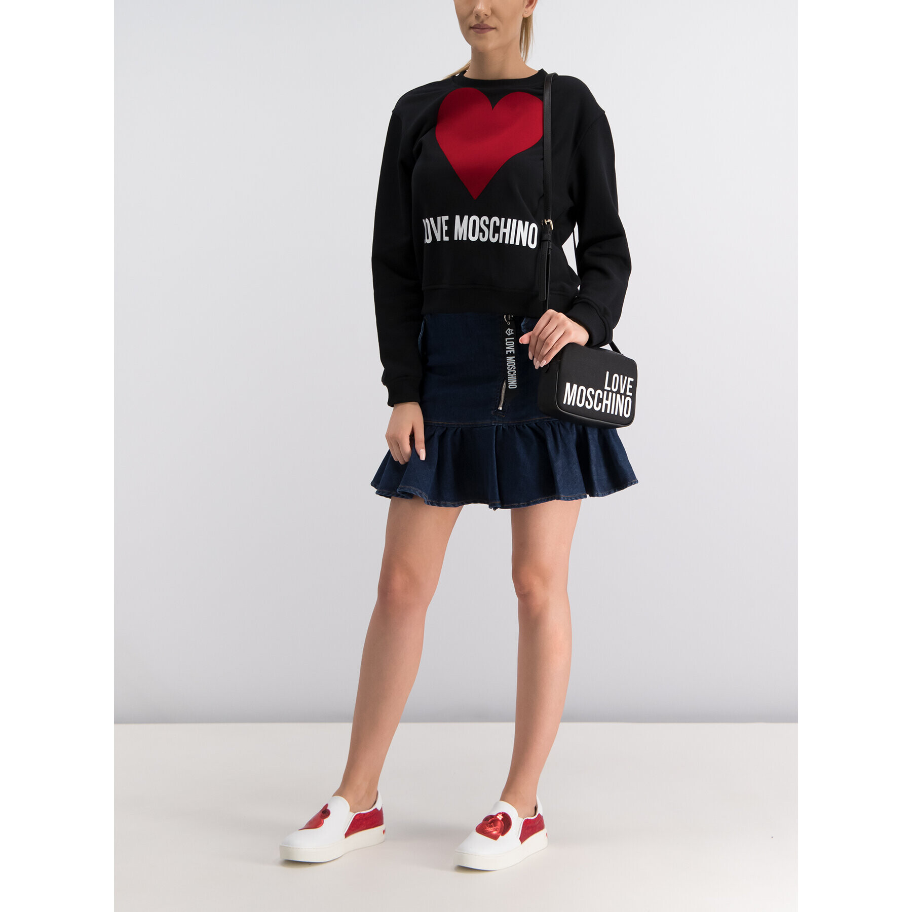 LOVE MOSCHINO Суитшърт W630625M4068 Regular Fit - Pepit.bg