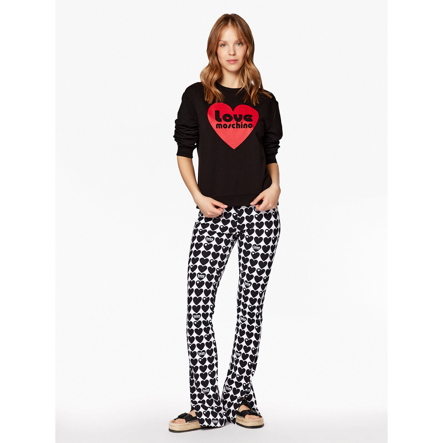 LOVE MOSCHINO Суитшърт W630657E 2246 Черен Relaxed Fit - Pepit.bg