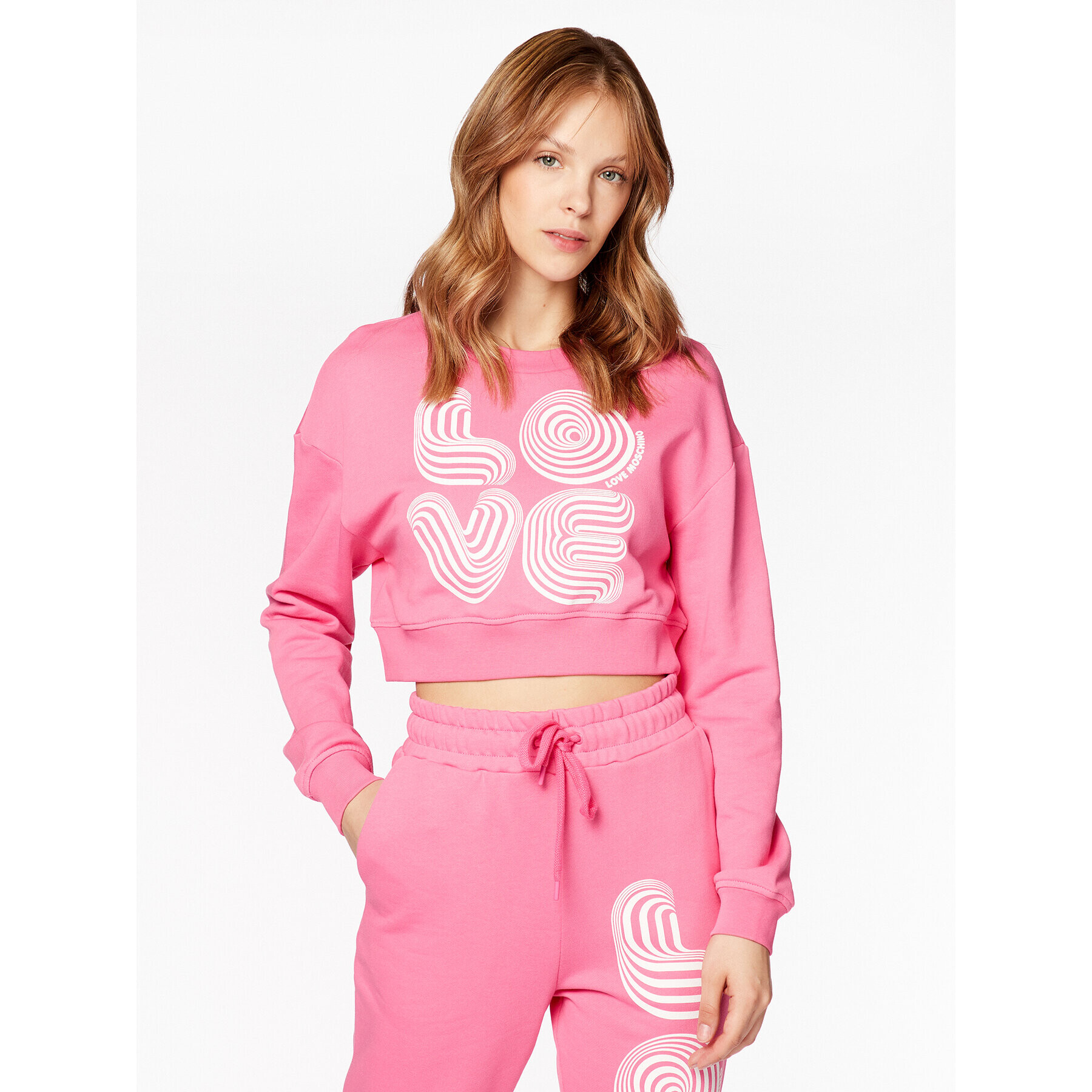 LOVE MOSCHINO Суитшърт W646102M 4457 Розов Cropped Fit - Pepit.bg