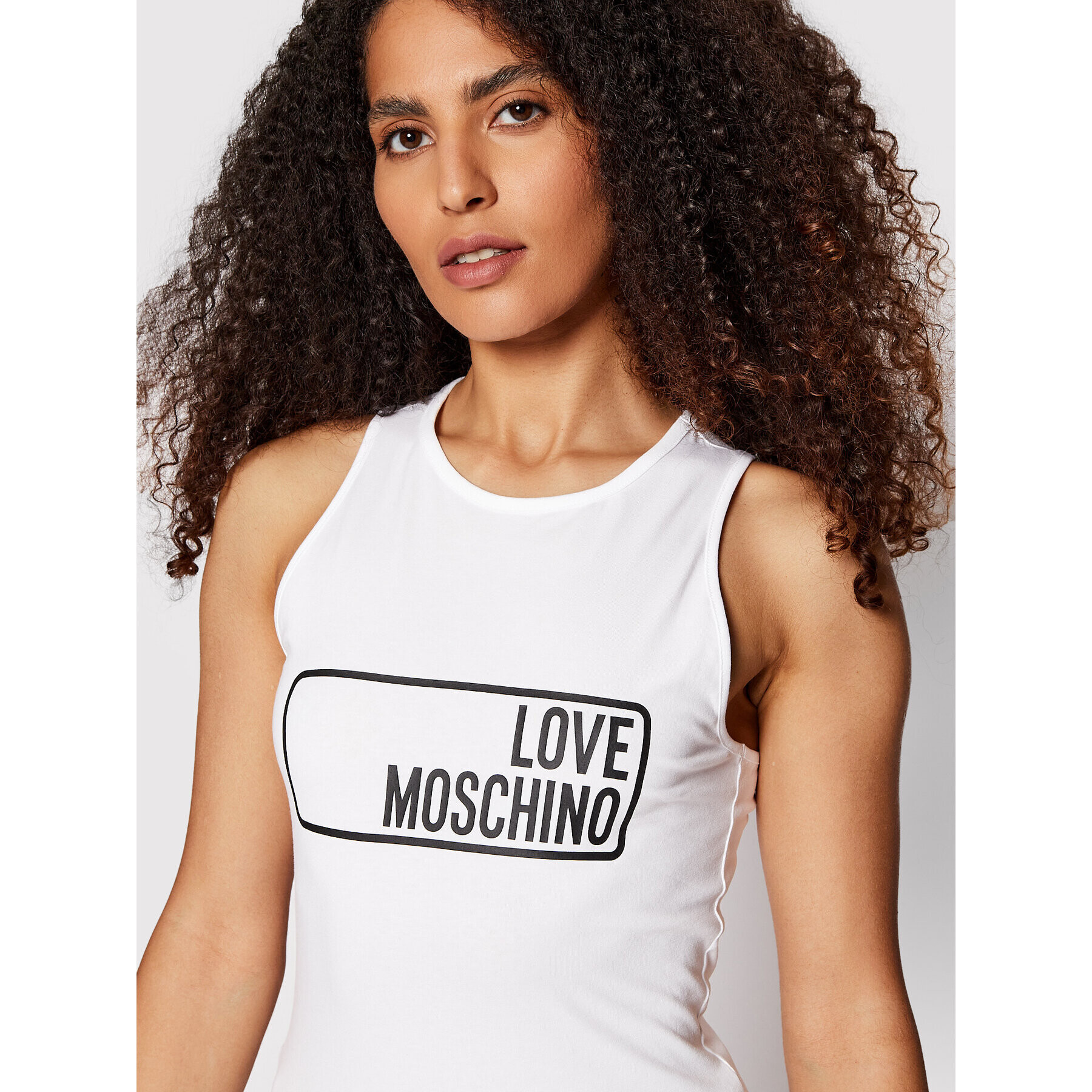 LOVE MOSCHINO топ W4H2603E 1951 Бял Regular Fit - Pepit.bg