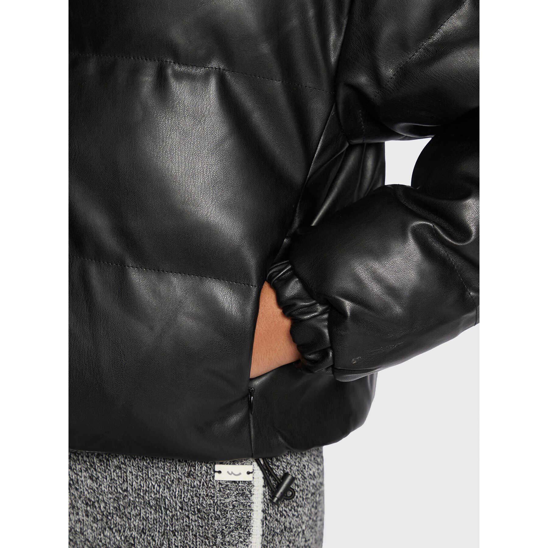 LTB Пухено яке Matama 44041 25004 Черен Relaxed Fit - Pepit.bg