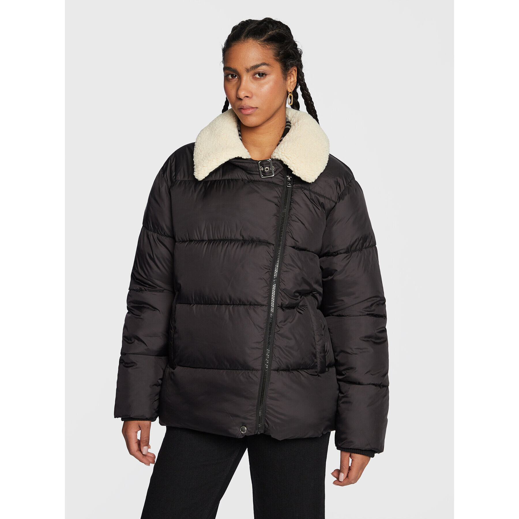 LTB Пухено яке Yemaya 44046 25018 Черен Regular Fit - Pepit.bg