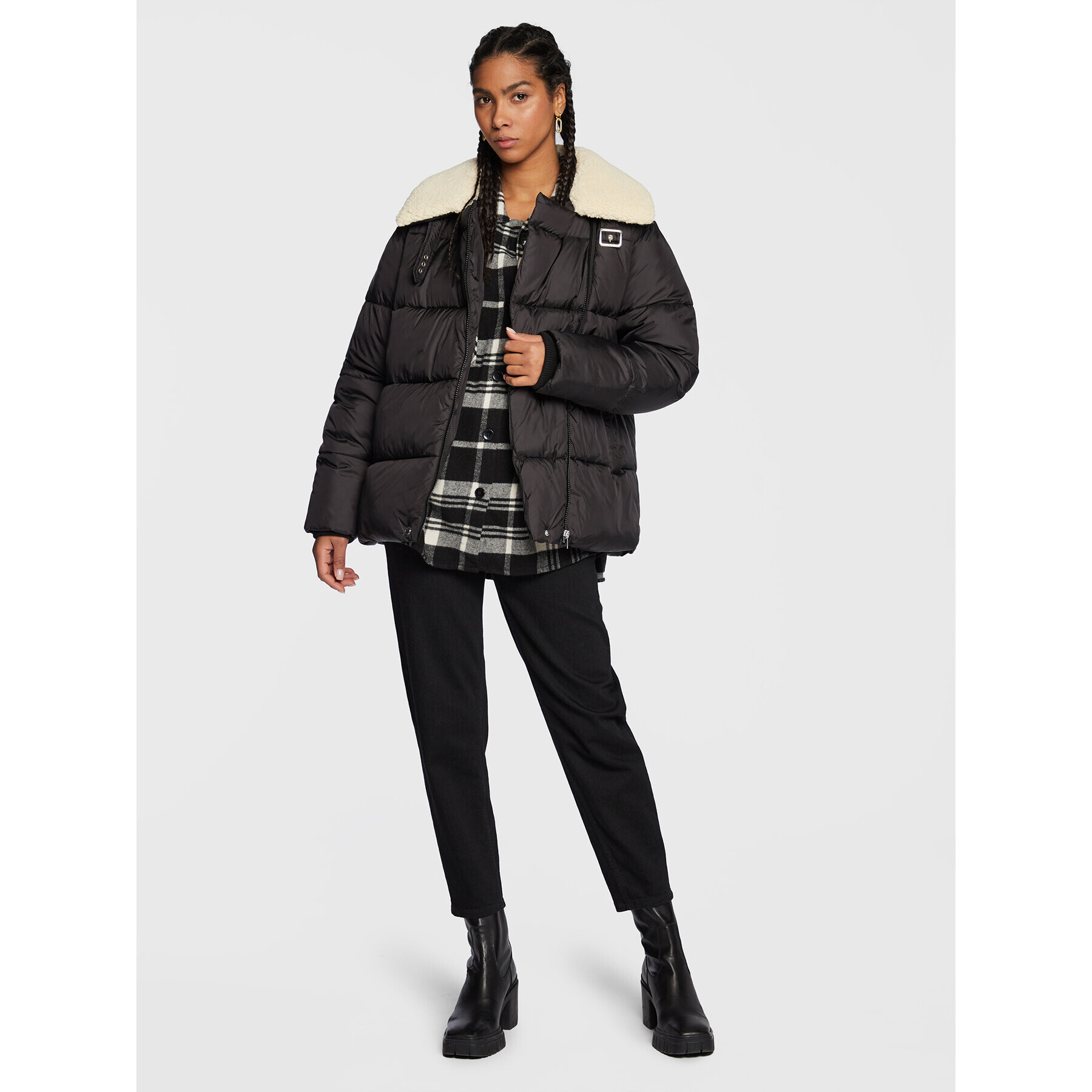 LTB Пухено яке Yemaya 44046 25018 Черен Regular Fit - Pepit.bg
