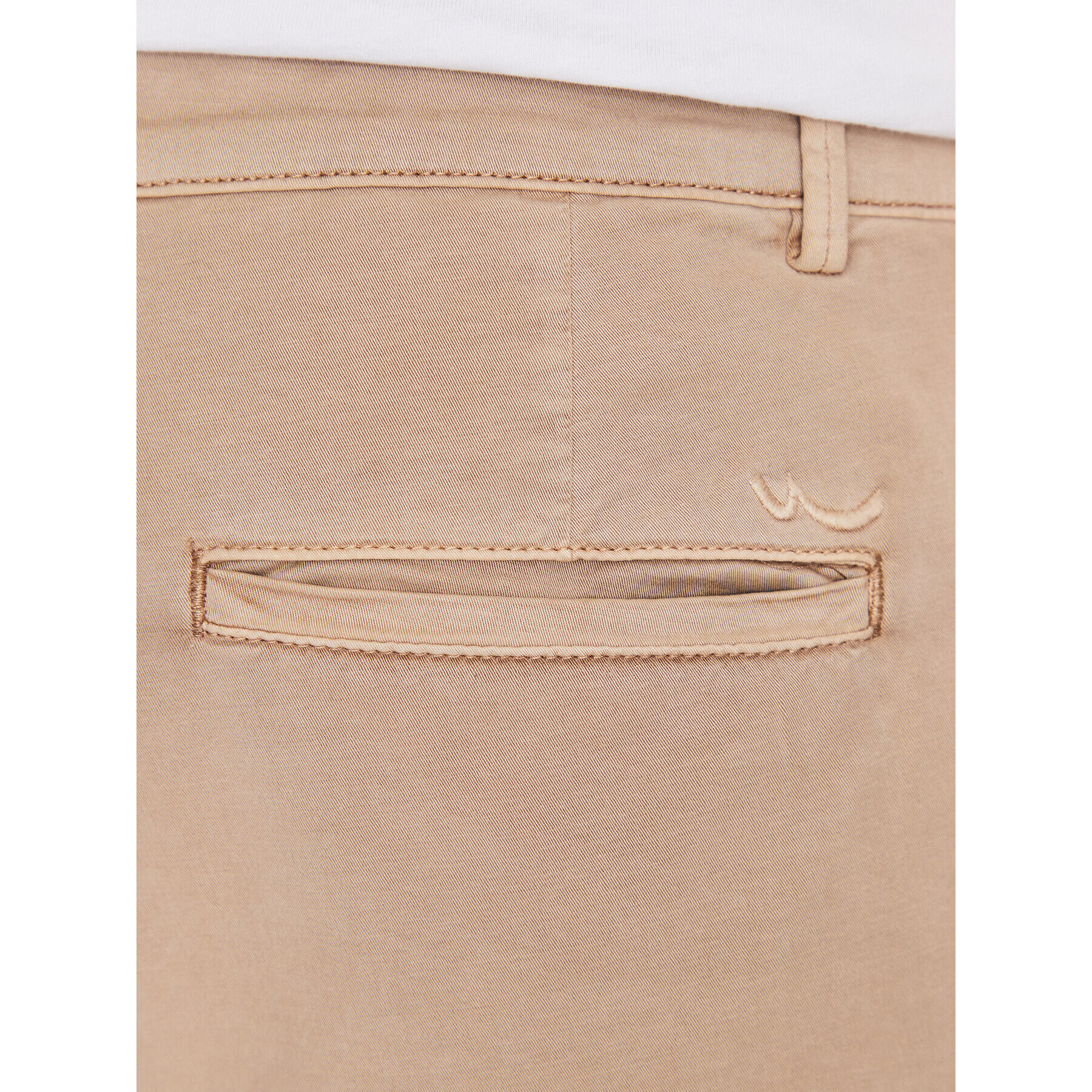 LTB Шорти от плат Tobete 46012 25001 Бежов Regular Fit - Pepit.bg