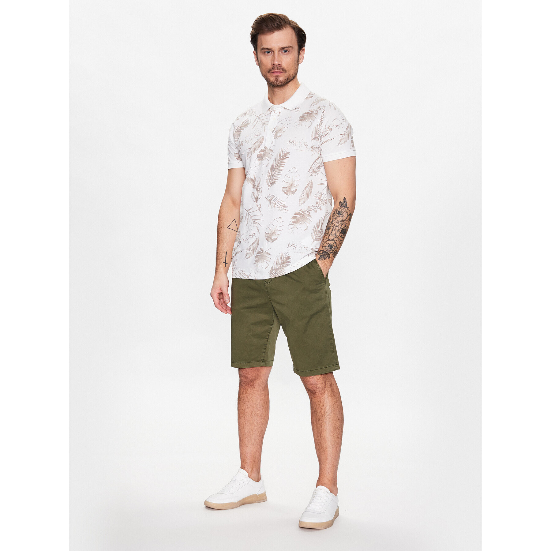 LTB Шорти от плат Tobete 46012 25001 Зелен Regular Fit - Pepit.bg