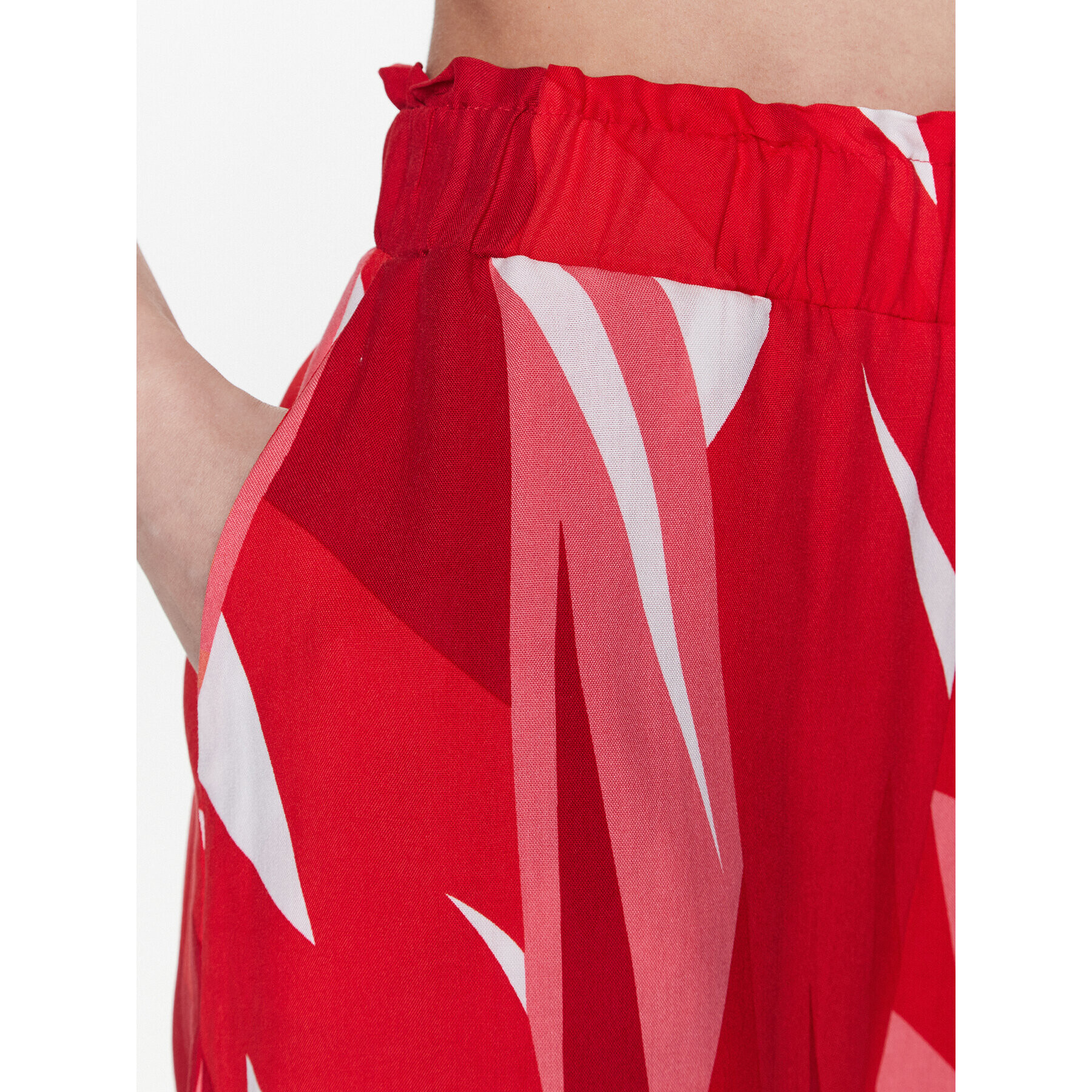 LTB Шорти от плат Zegere 41007 25014 Червен Regular Fit - Pepit.bg