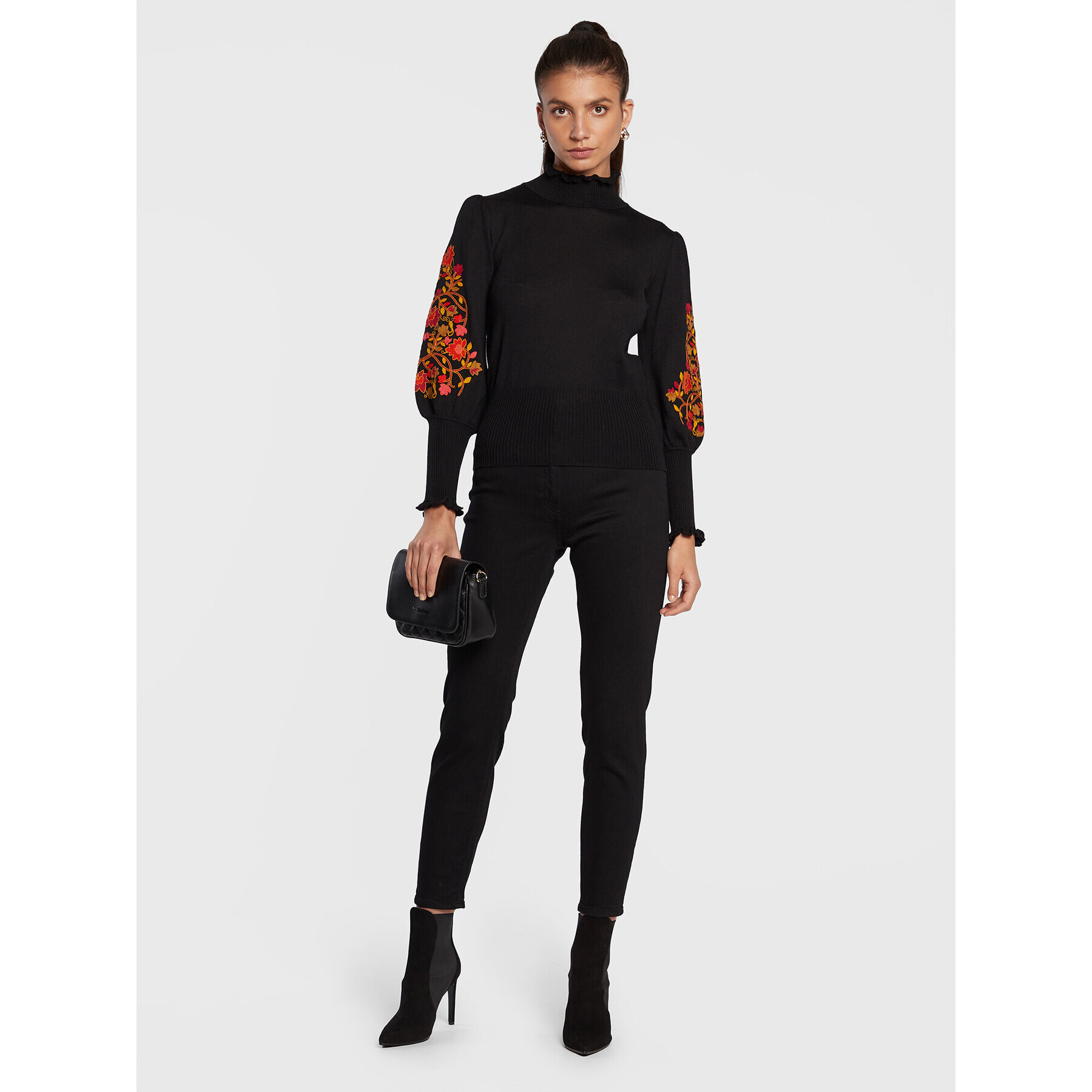 Luisa Spagnoli Дънки Opra 5393103 Черен Close Fit - Pepit.bg