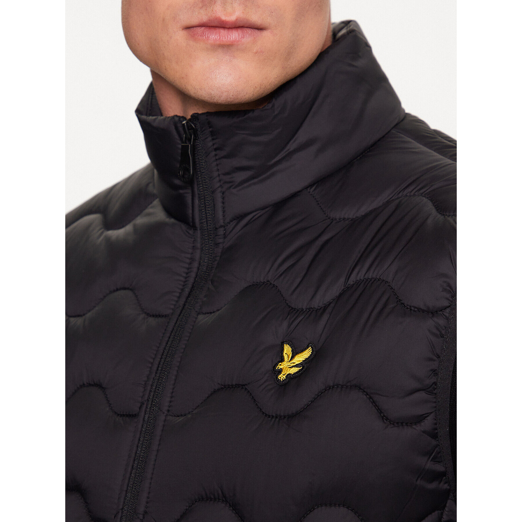 Lyle & Scott Елек Crest Quilted Gilet JK1802V Черен Regular Fit - Pepit.bg