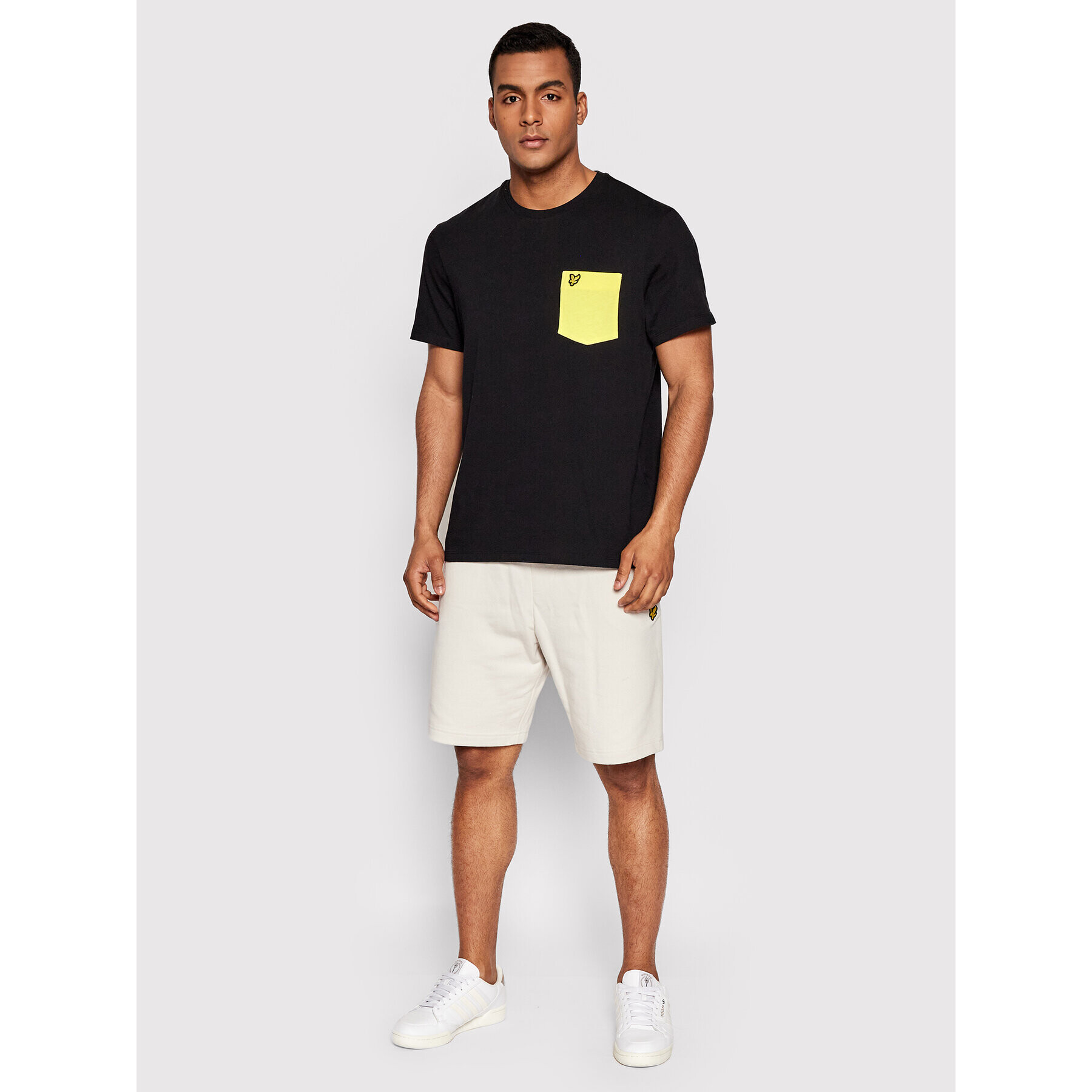 Lyle & Scott Тишърт Contrast Pocket TS831VOG Черен Regular Fit - Pepit.bg