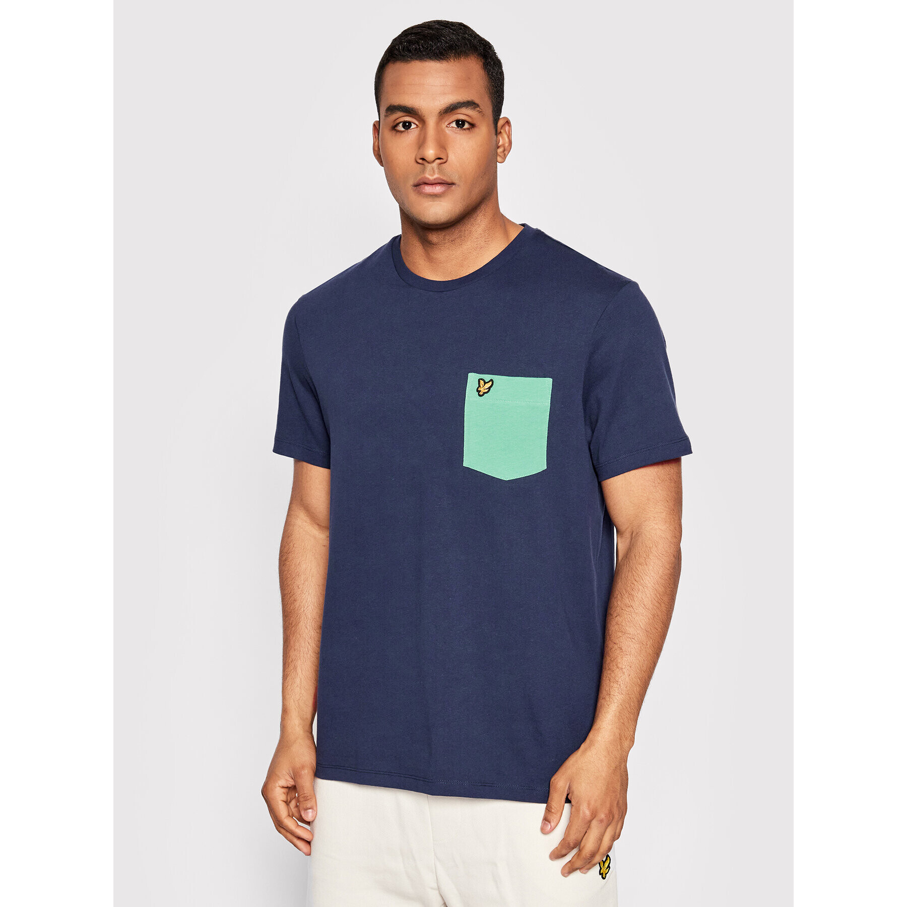 Lyle & Scott Тишърт Contrast Pocket TS831VOG Тъмносин Regular Fit - Pepit.bg