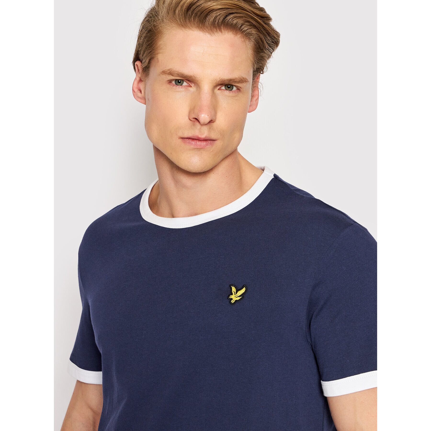 Lyle & Scott Тишърт Ringer TS705VOG Тъмносин Regular Fit - Pepit.bg