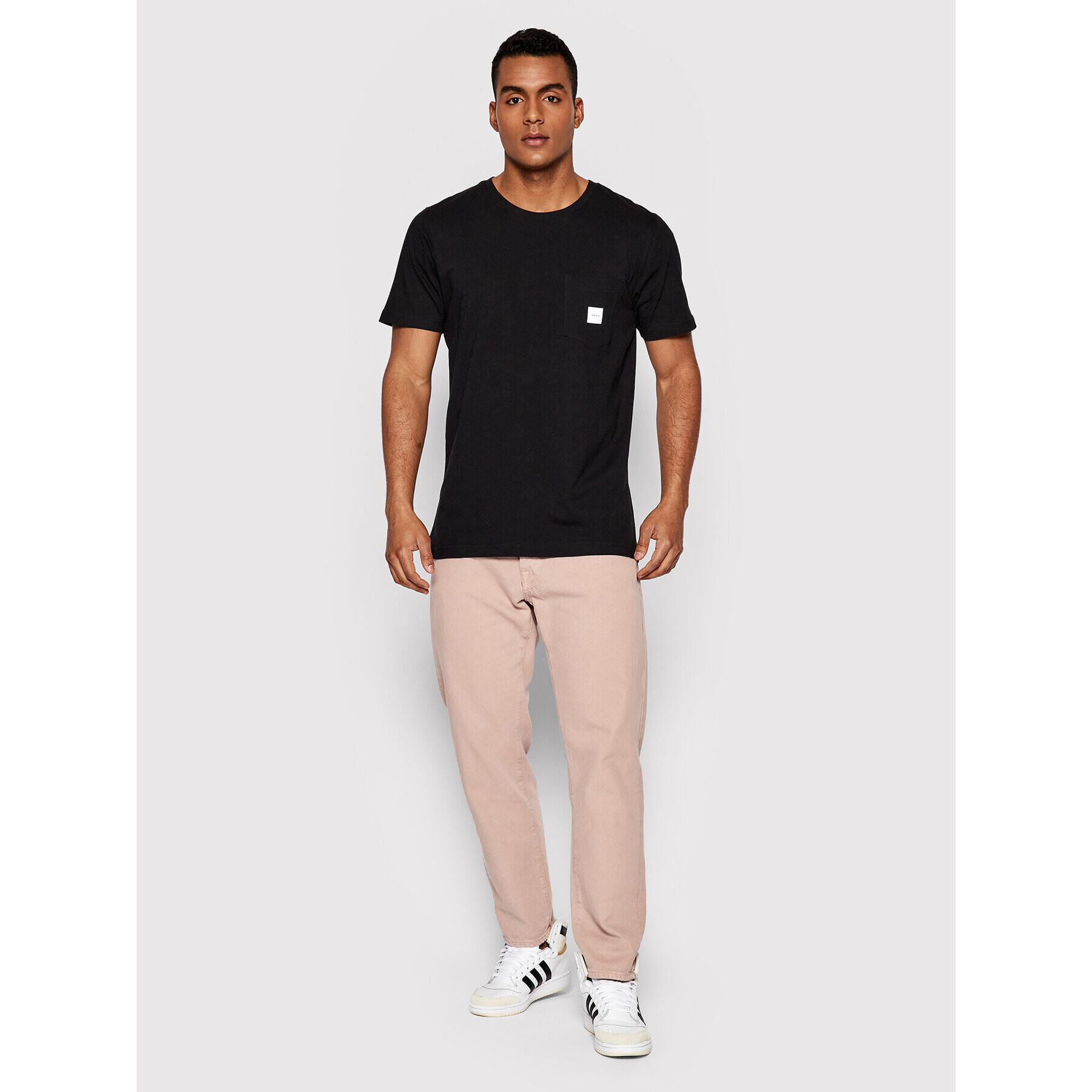 Makia Тишърт Square Pocket M24041 Черен Regular Fit - Pepit.bg