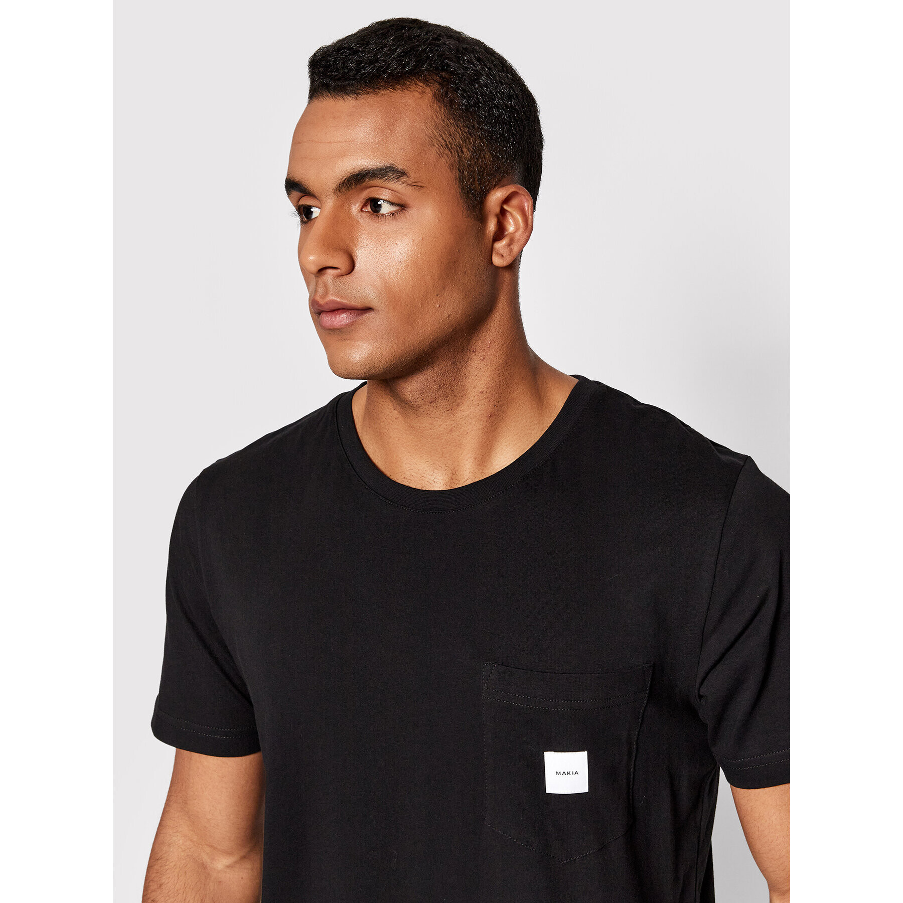 Makia Тишърт Square Pocket M24041 Черен Regular Fit - Pepit.bg
