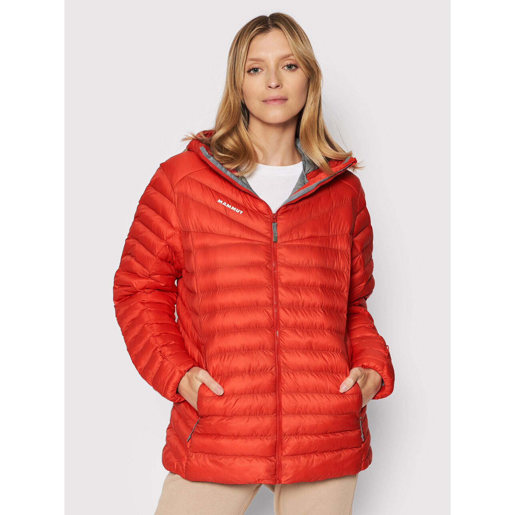 Mammut Пухено яке Albula 1013-01790-3500-115 Червен Regular Fit - Pepit.bg