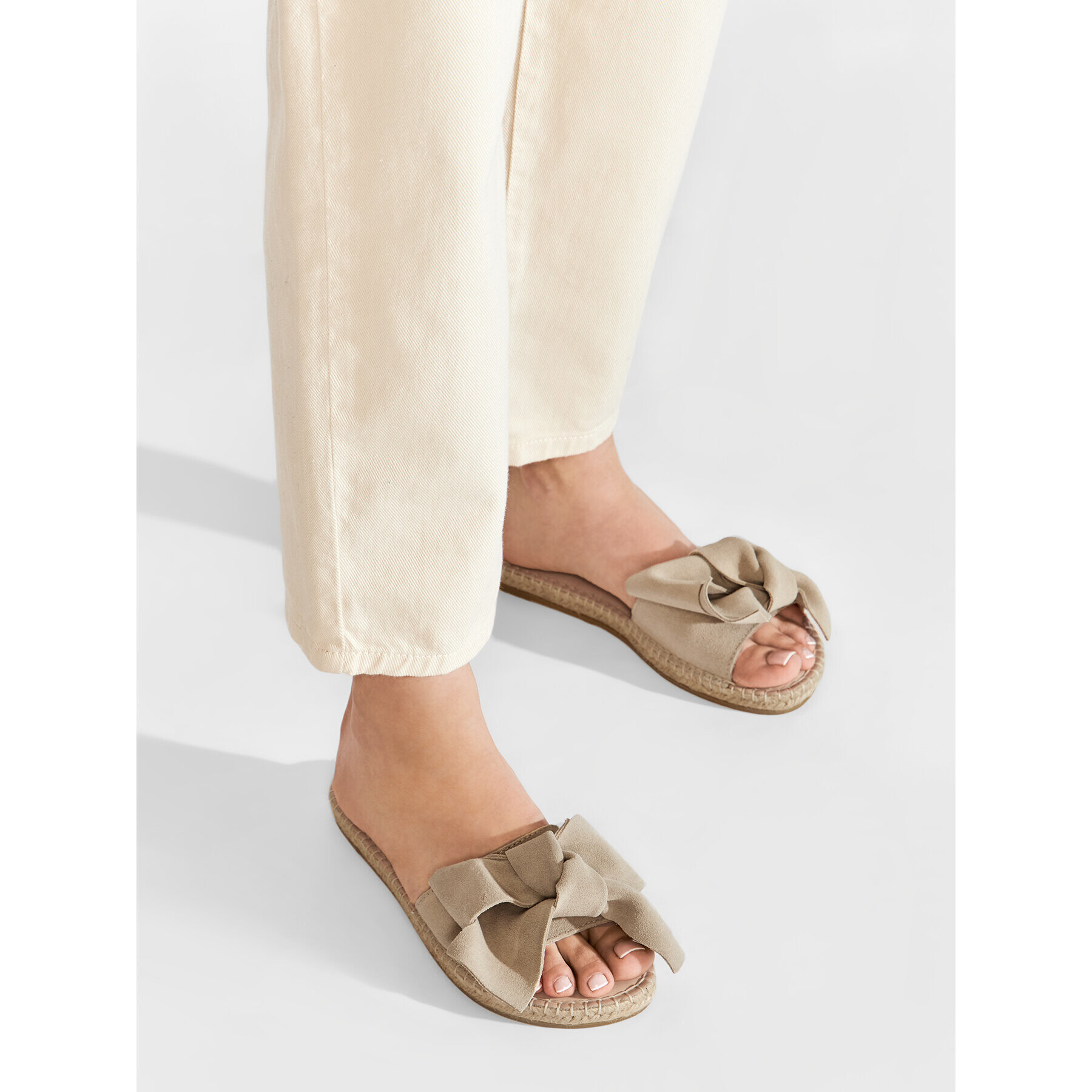 Manebi Еспадрили Sandals With Bow K 1.1 J0 Бежов - Pepit.bg