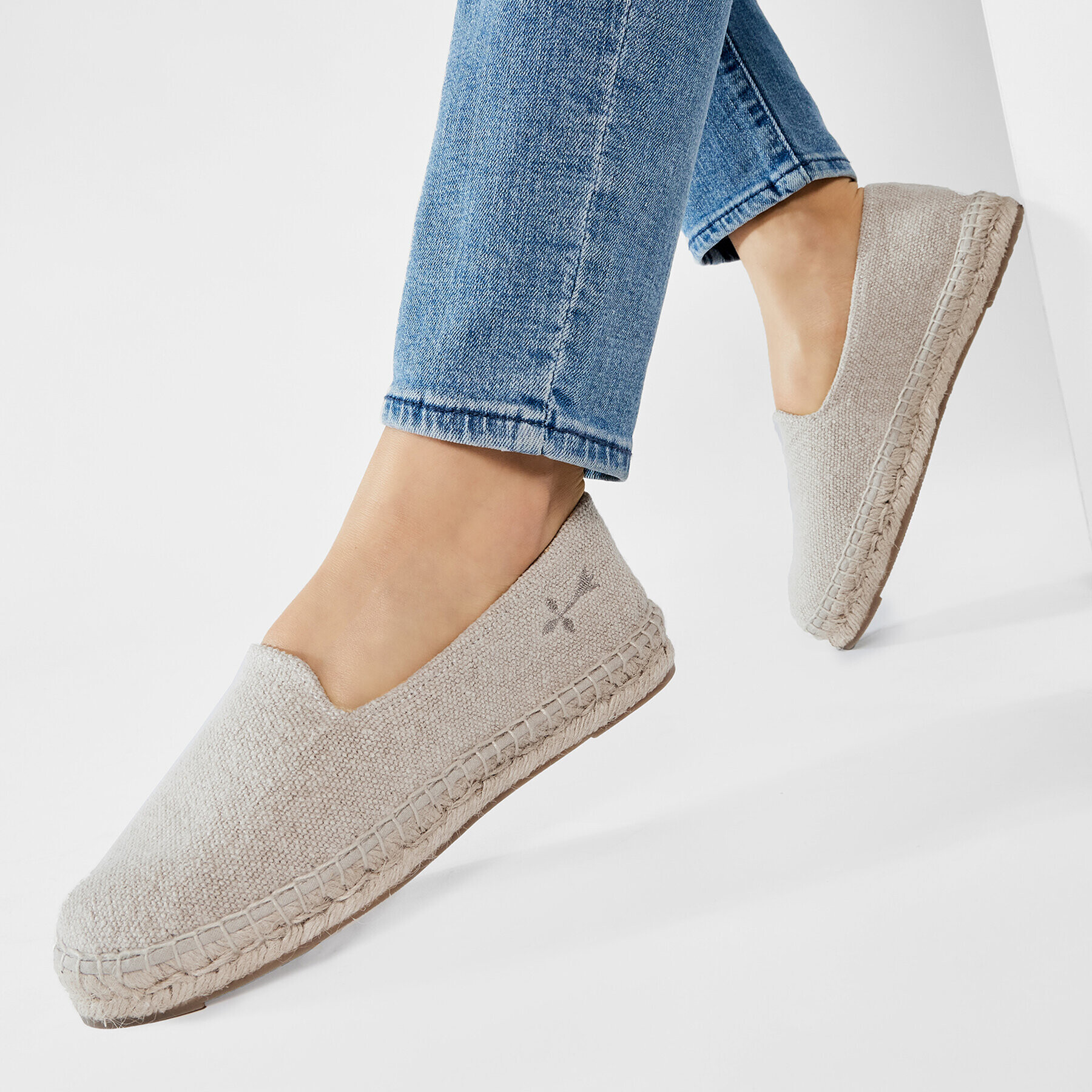 Manebi Еспадрили Slippers W O 4.1 N0 Бежов - Pepit.bg