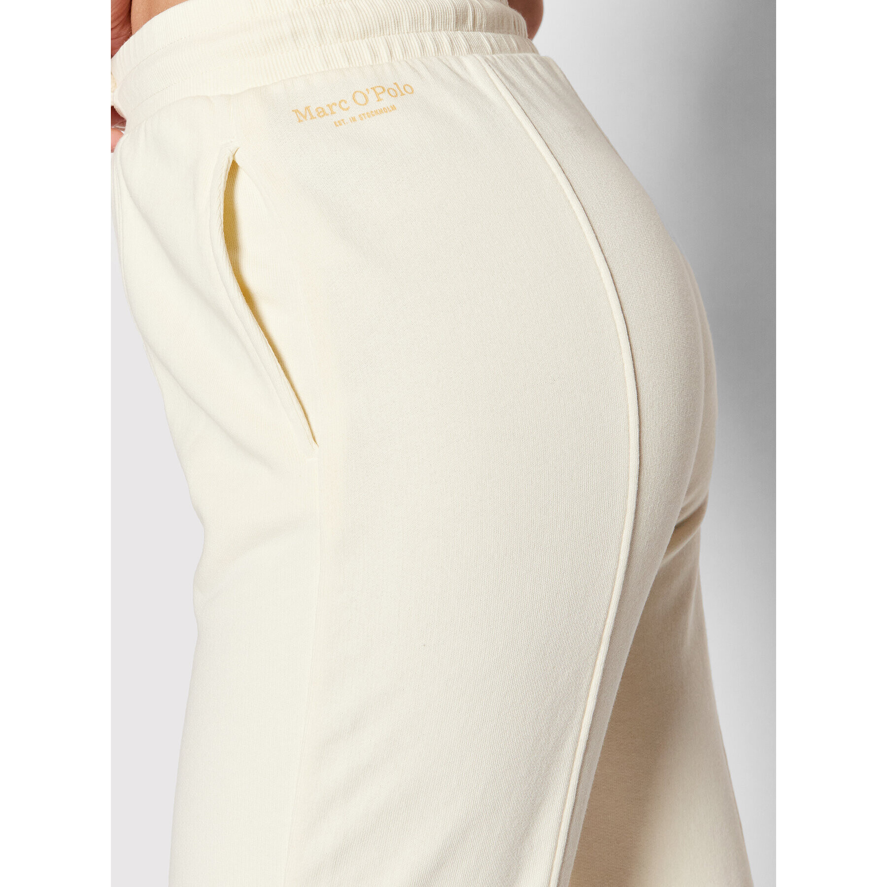 Marc O'Polo Долнище анцуг 200 4002 19057 Бежов Slim Fit - Pepit.bg