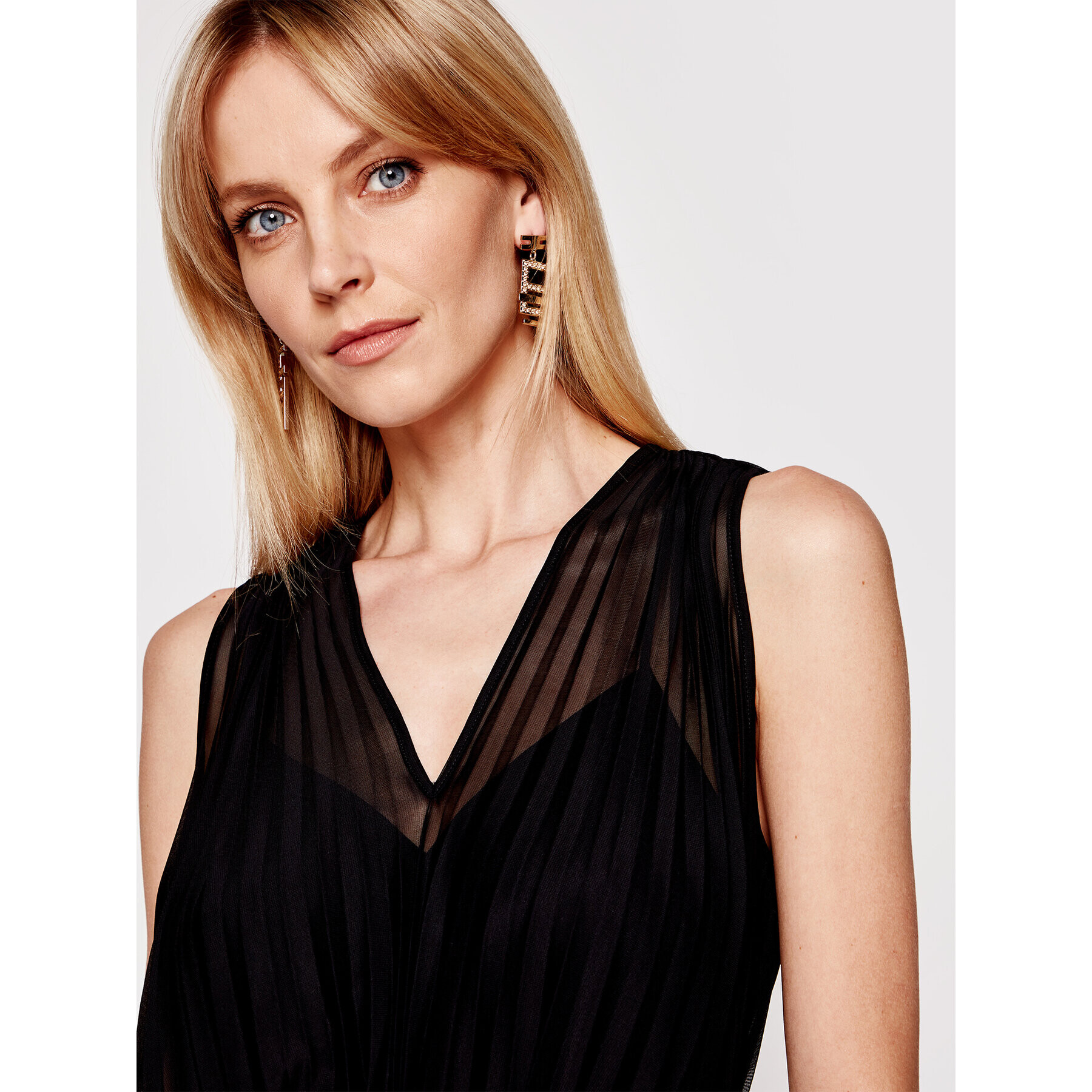 Marella Коктейлна рокля Nilly 36210712 Черен Regular Fit - Pepit.bg