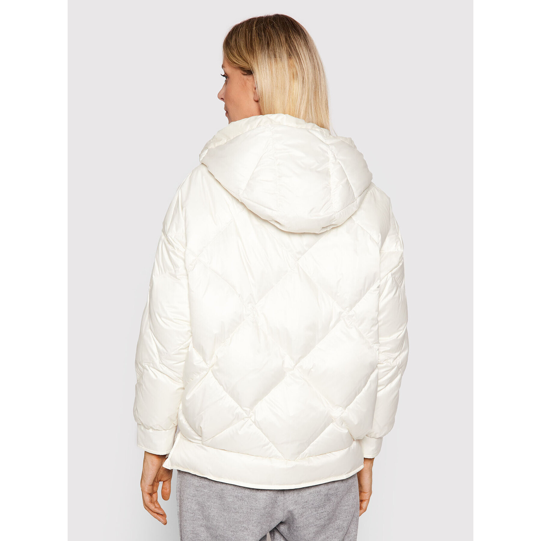 Marella Пухено яке Ovale 34860419 Бял Relaxed Fit - Pepit.bg